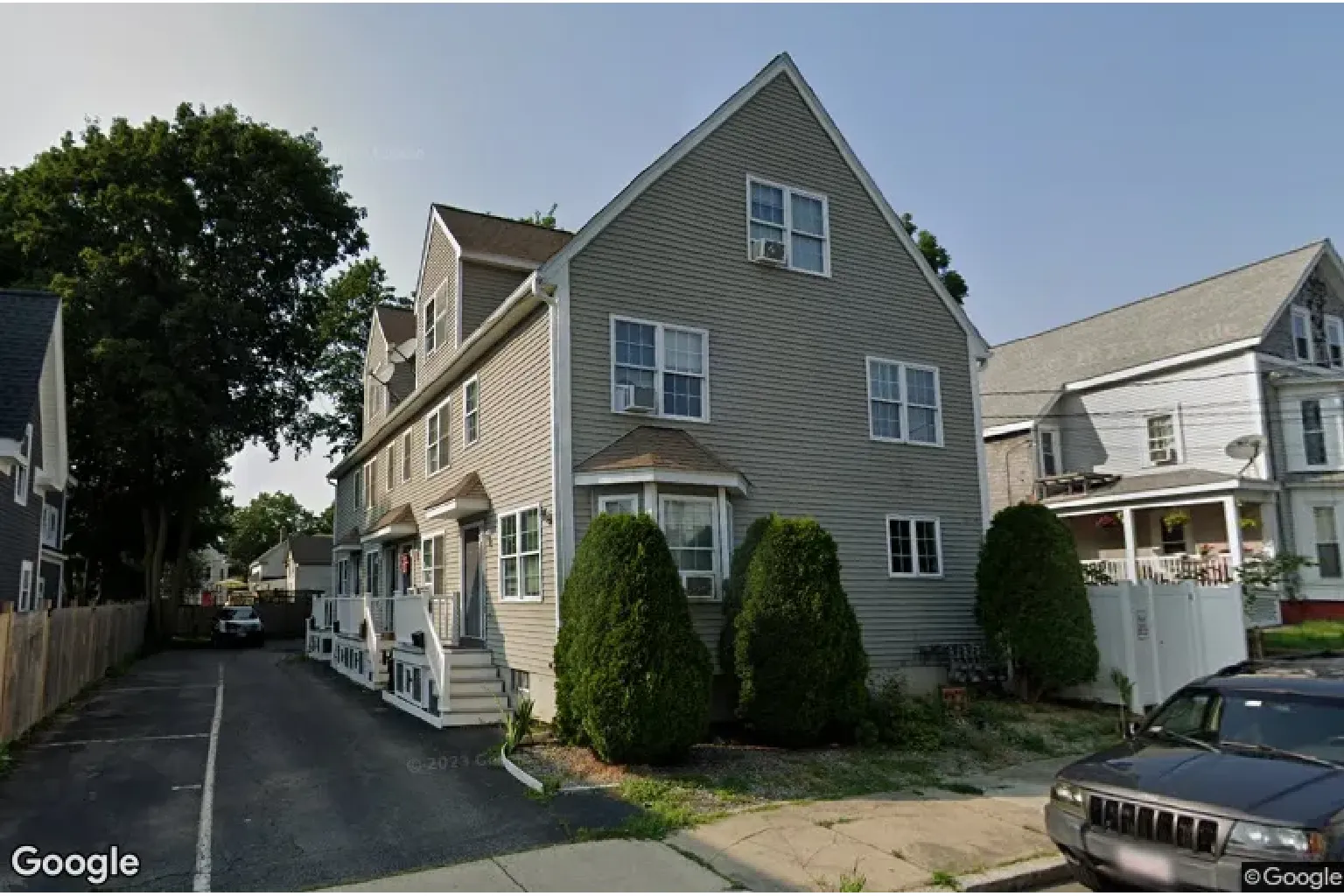 27 5th Ave Apt 4, Haverhill, MA 01830 | BlueBid