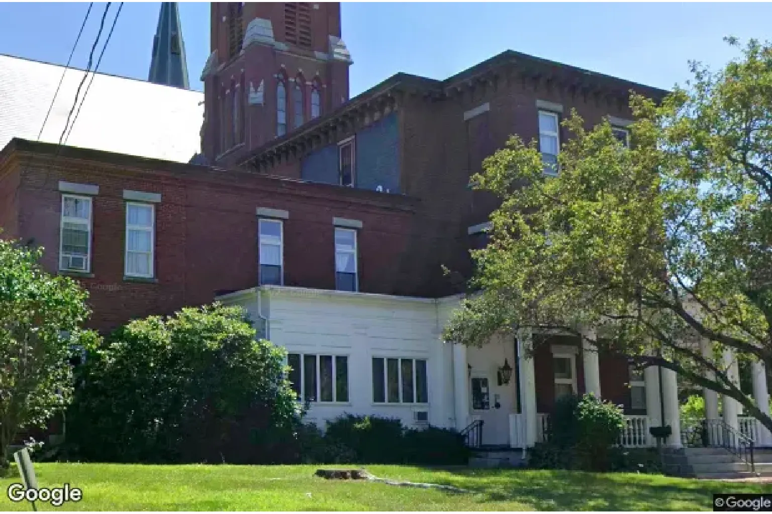 1 Walnut St, Lewiston, ME 04240 | BlueBid