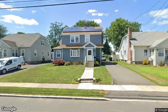 105 Woodlawn St, West Hartford, CT 06110 | BlueBid