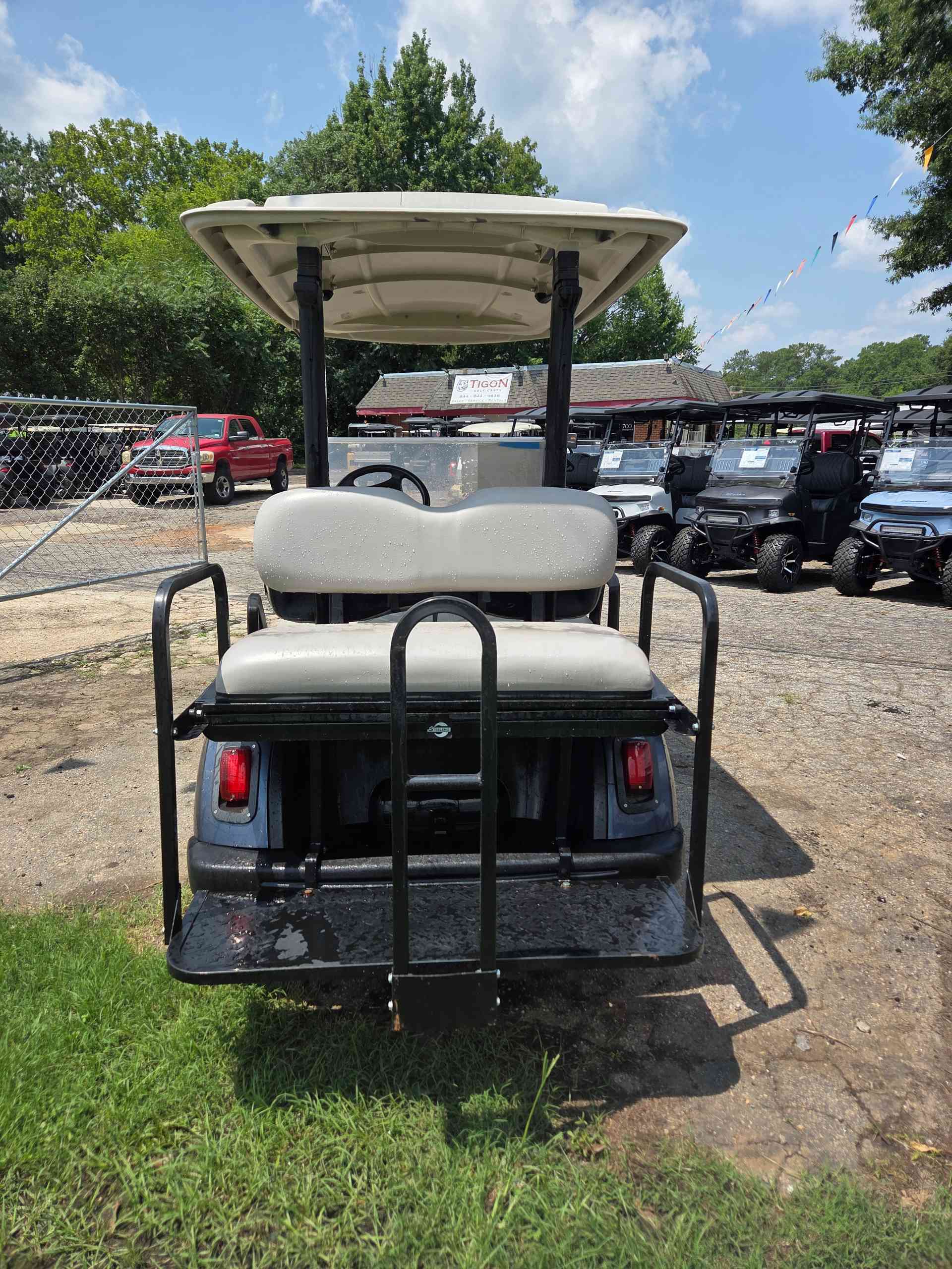 2017 Yamaha Drive 2 Blue golf cart in Blue — photo 4 of 5, Raleigh, NC