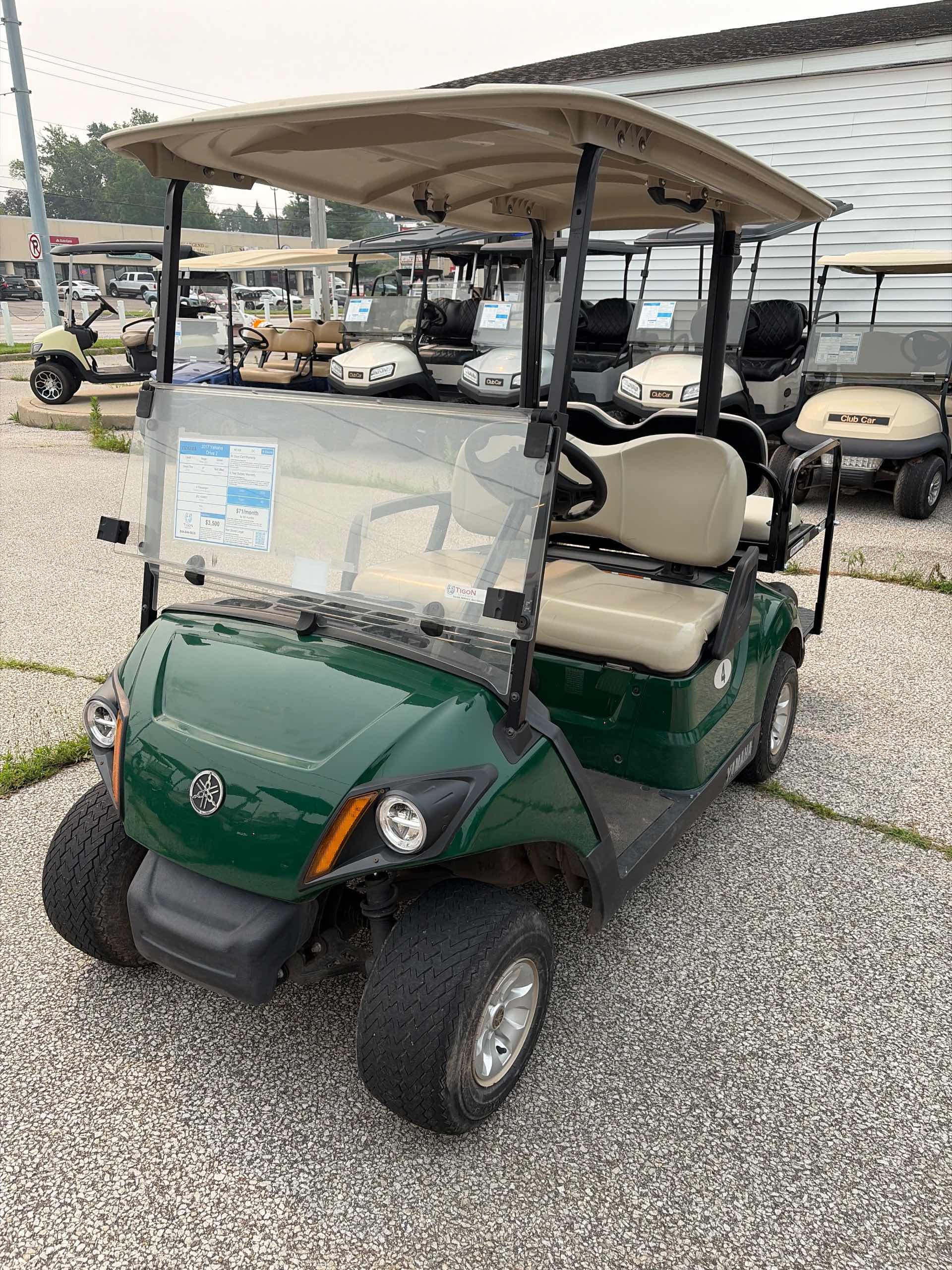 2017 Yamaha Drive 2 Golf Cart in Green