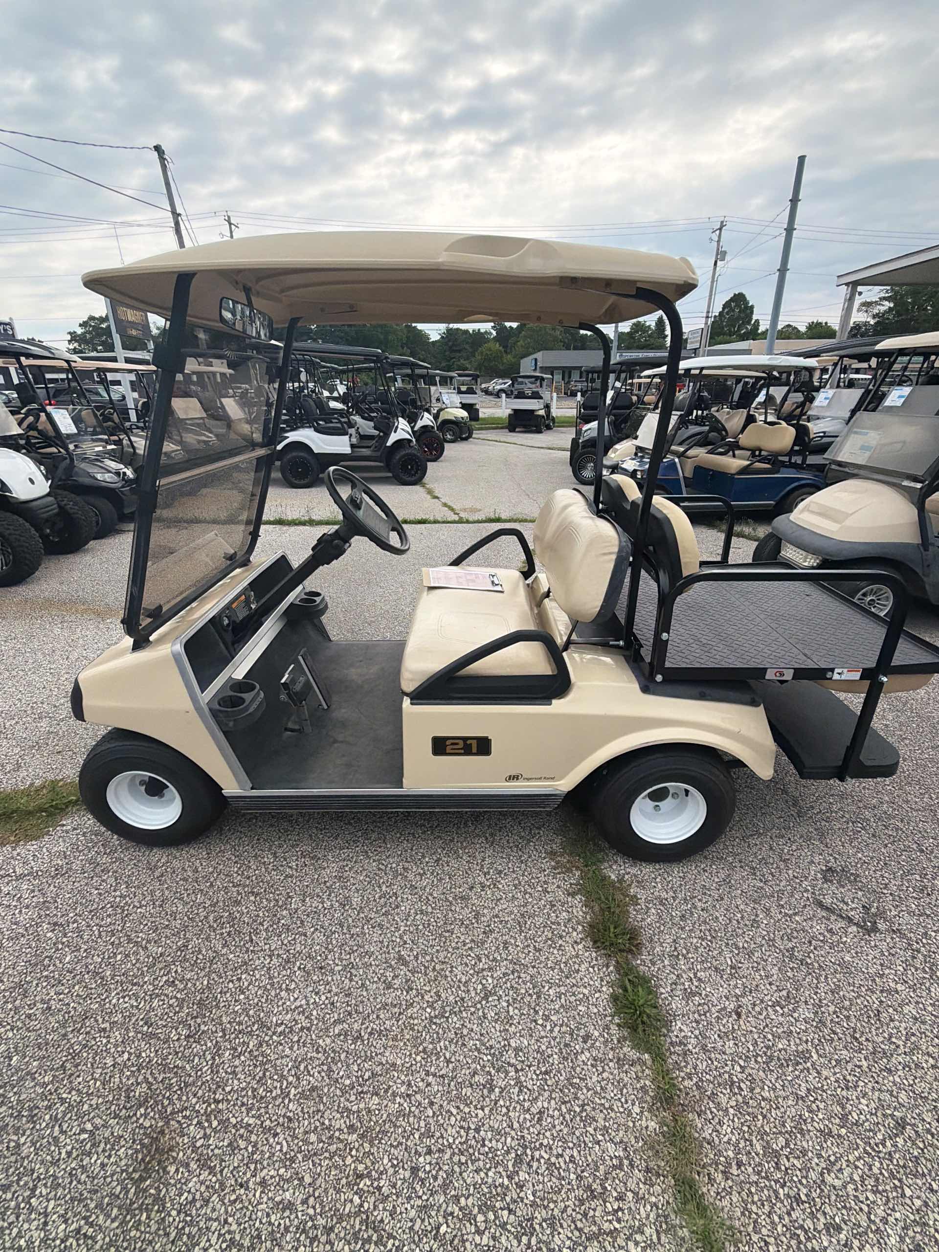2007 Club Car DS Beige image 2