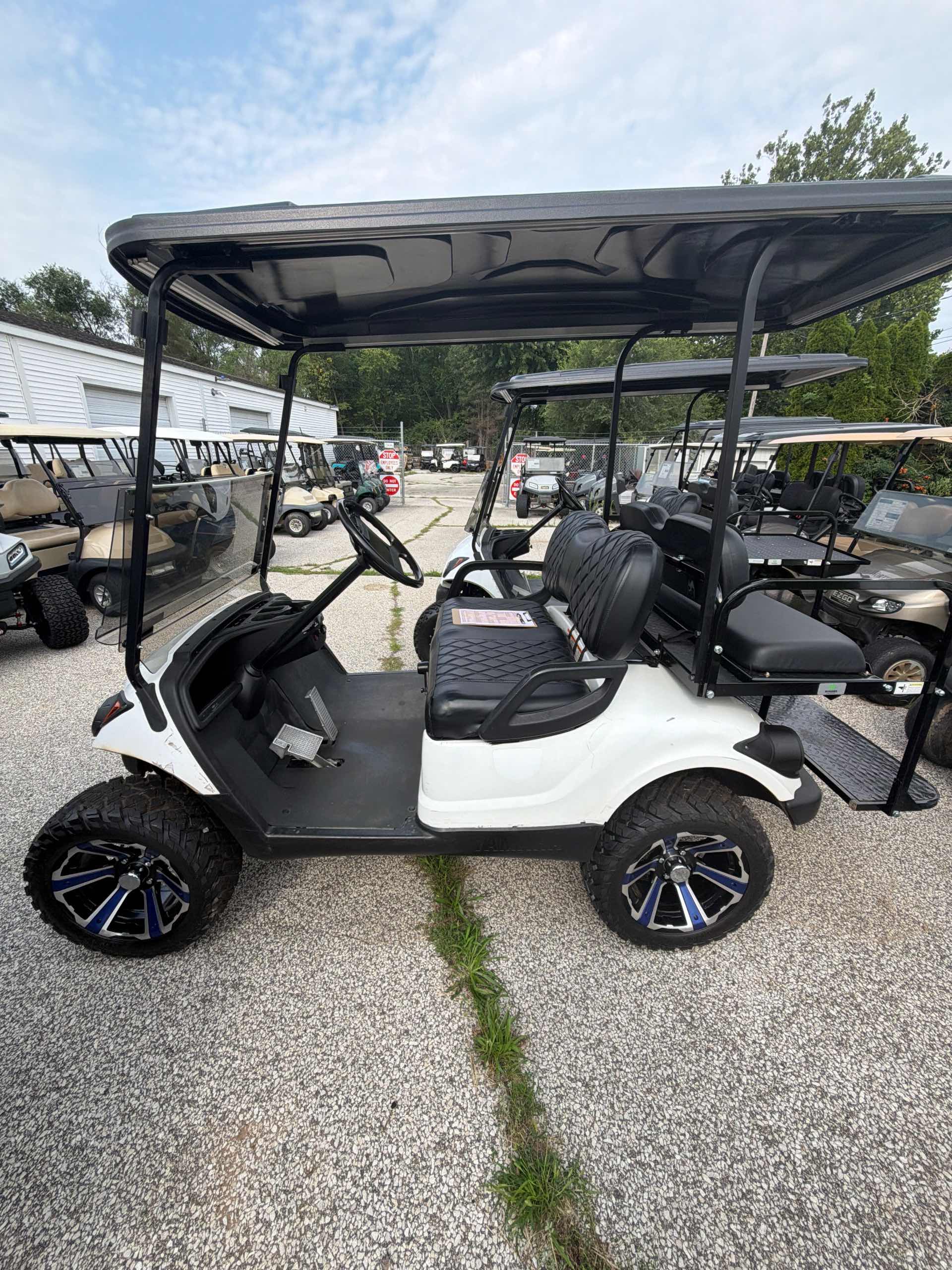 2013 Yamaha G29 White image 2