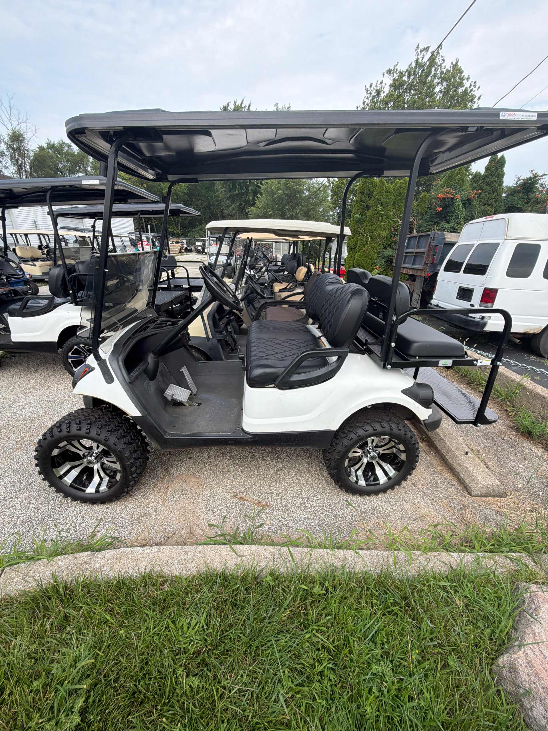 2013 Yamaha G29 White image 2