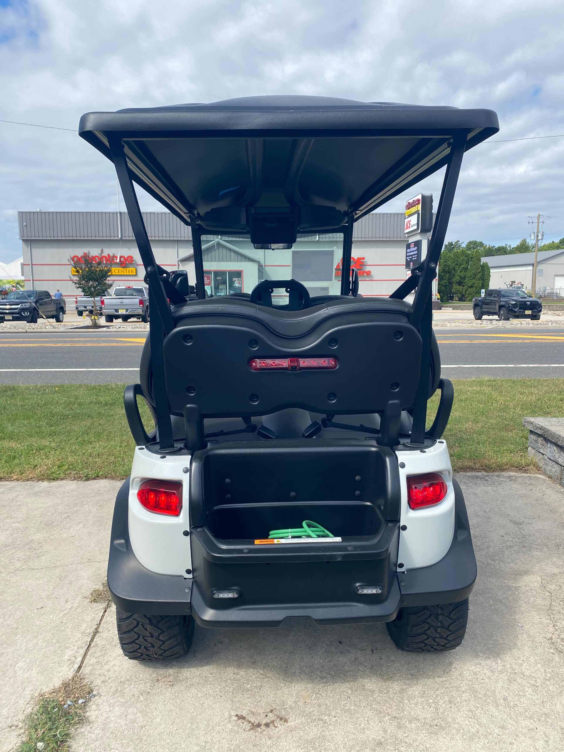 2027 Club Car Onward 4 Forward LSV Glacier White image 4
