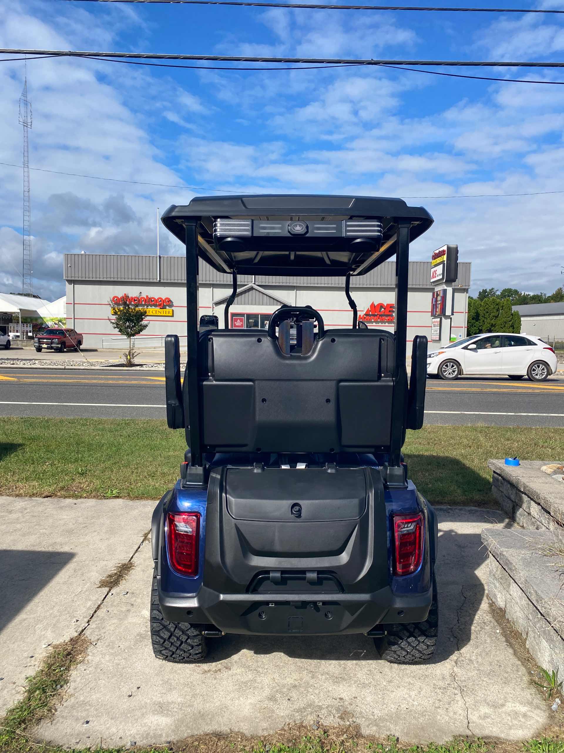 2027 Evolution D5 Maverick 4 PLUS Mediterranean Blue image 4