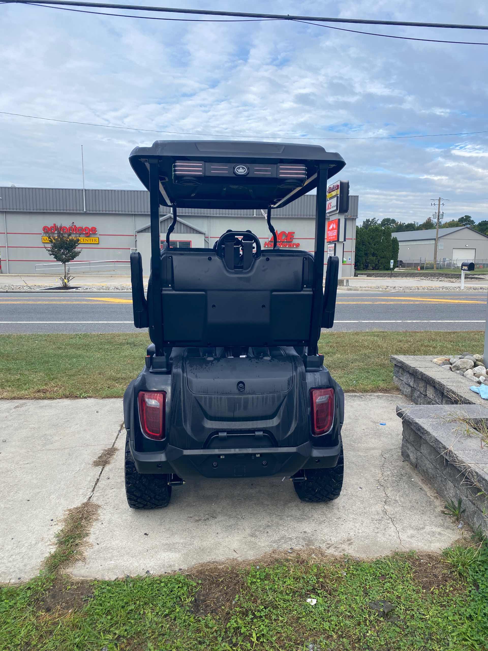 2027 Evolution D5 Maverick 4 PLUS Black image 4