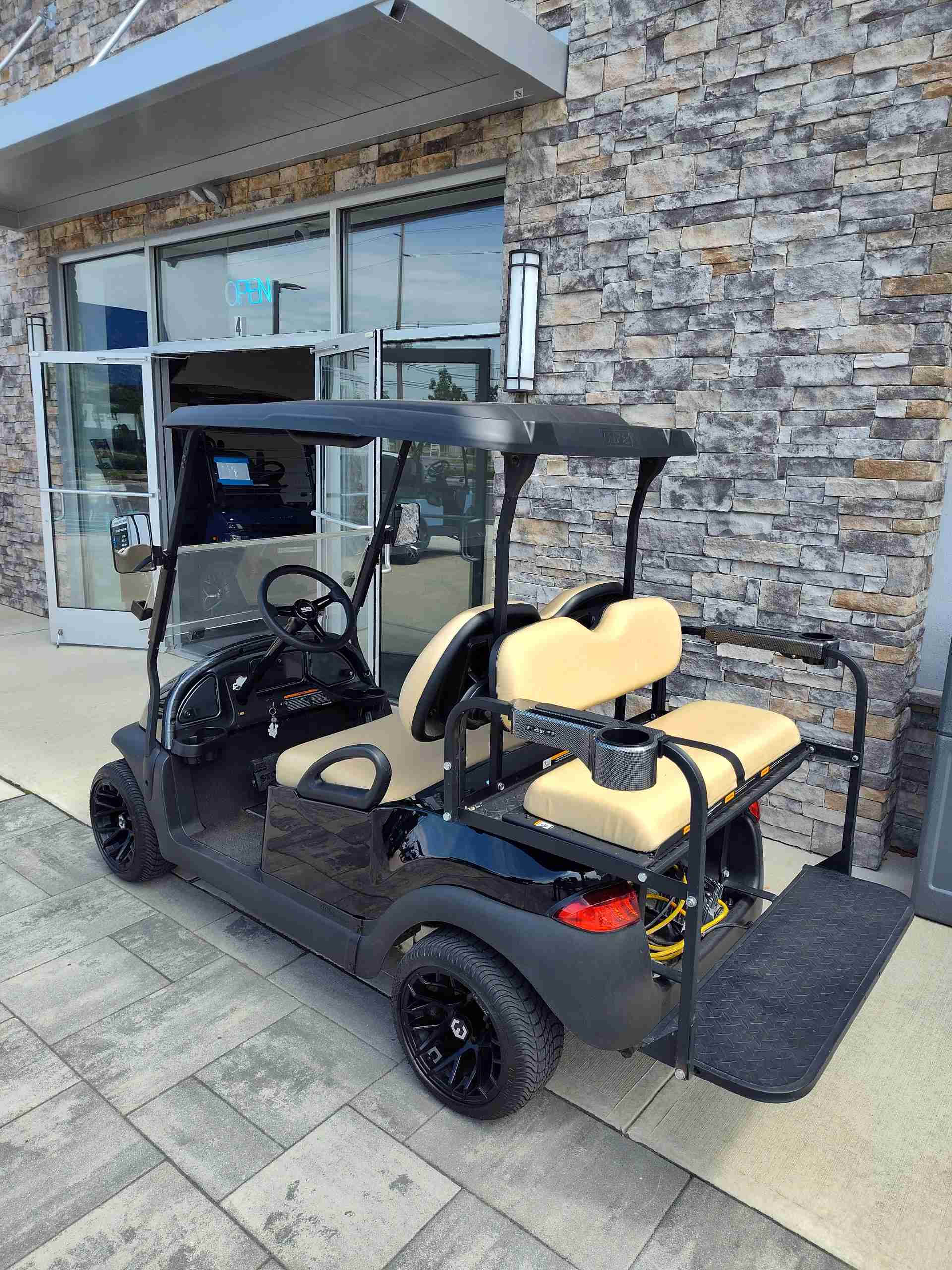 2014 Club Car Precedent Black image 3