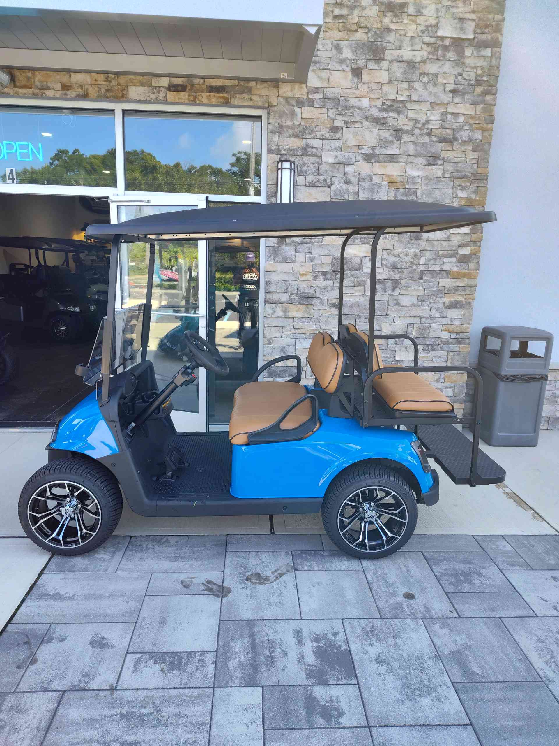 2020 EZGO RXV Blue image 2