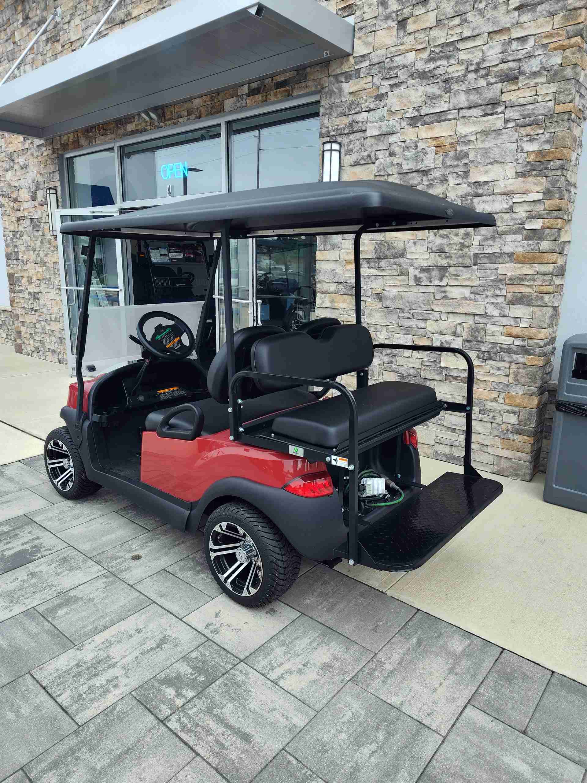 2020 Club Car Tempo Candy Apple Red image 3