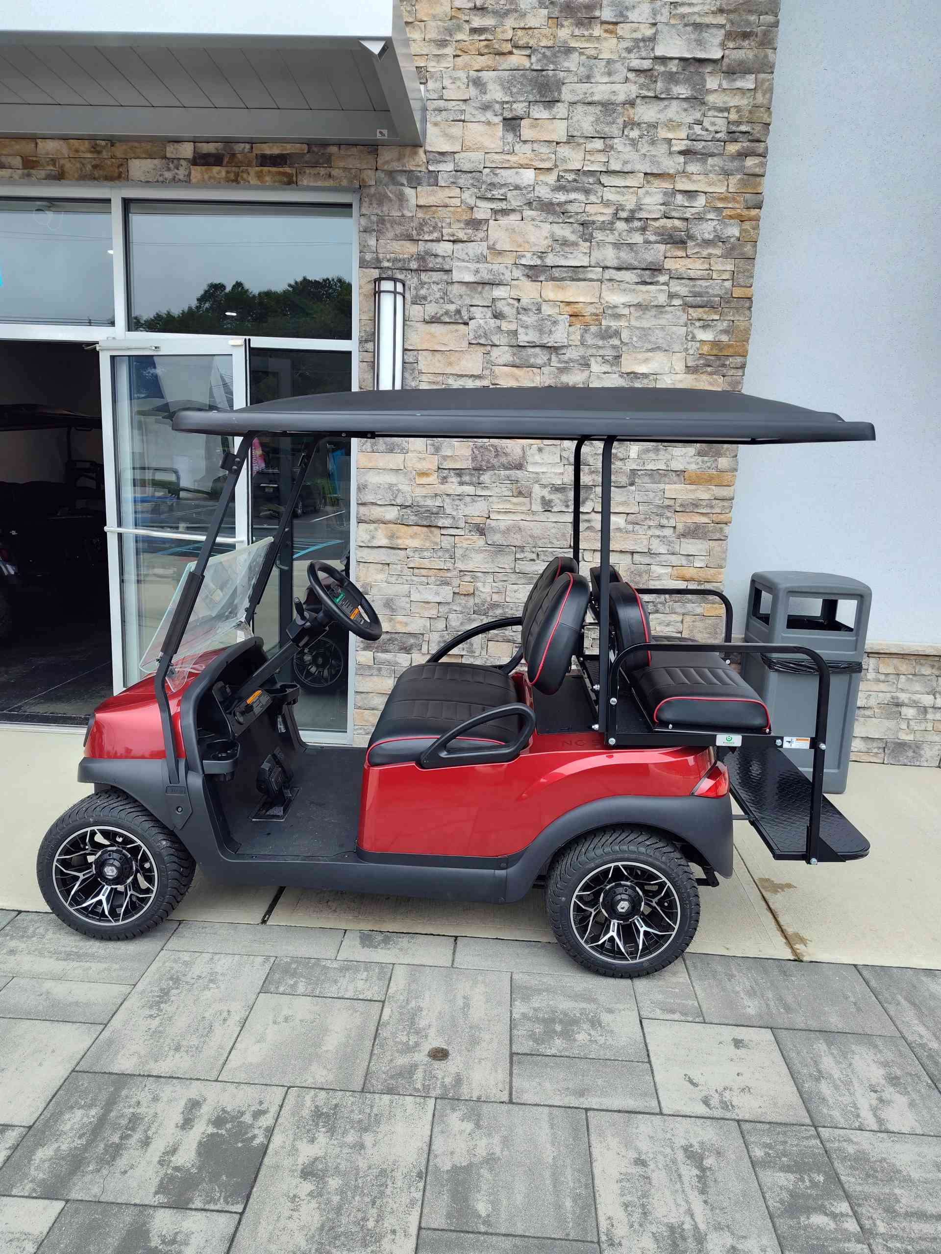 2020 Club Car Tempo Candy Apple Red image 2