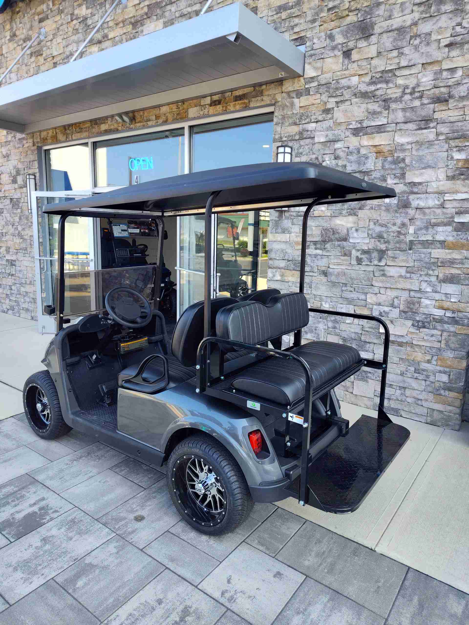 2020 EZGO RXV Gray image 3