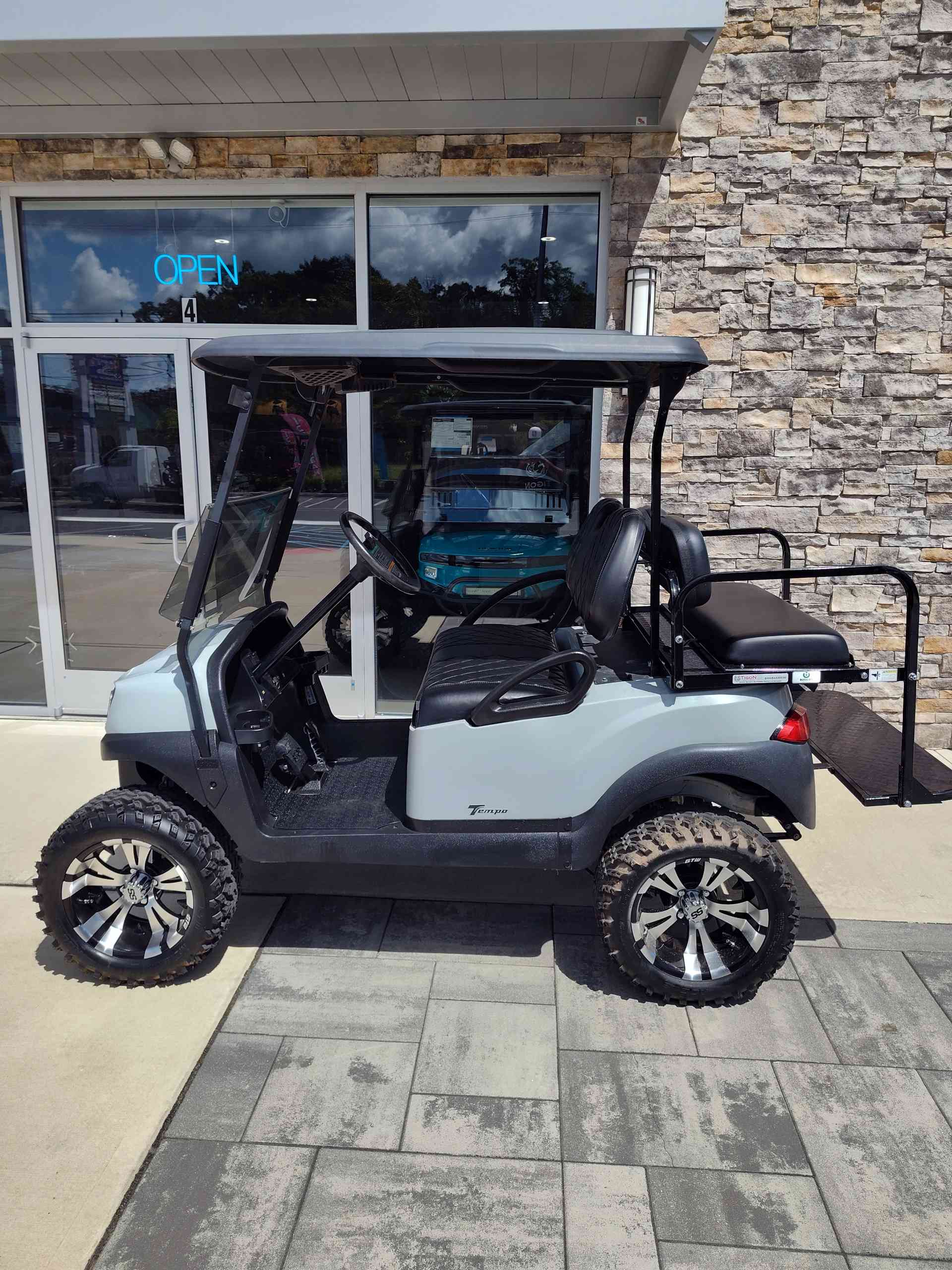 2020 Club Car Tempo Gray image 2