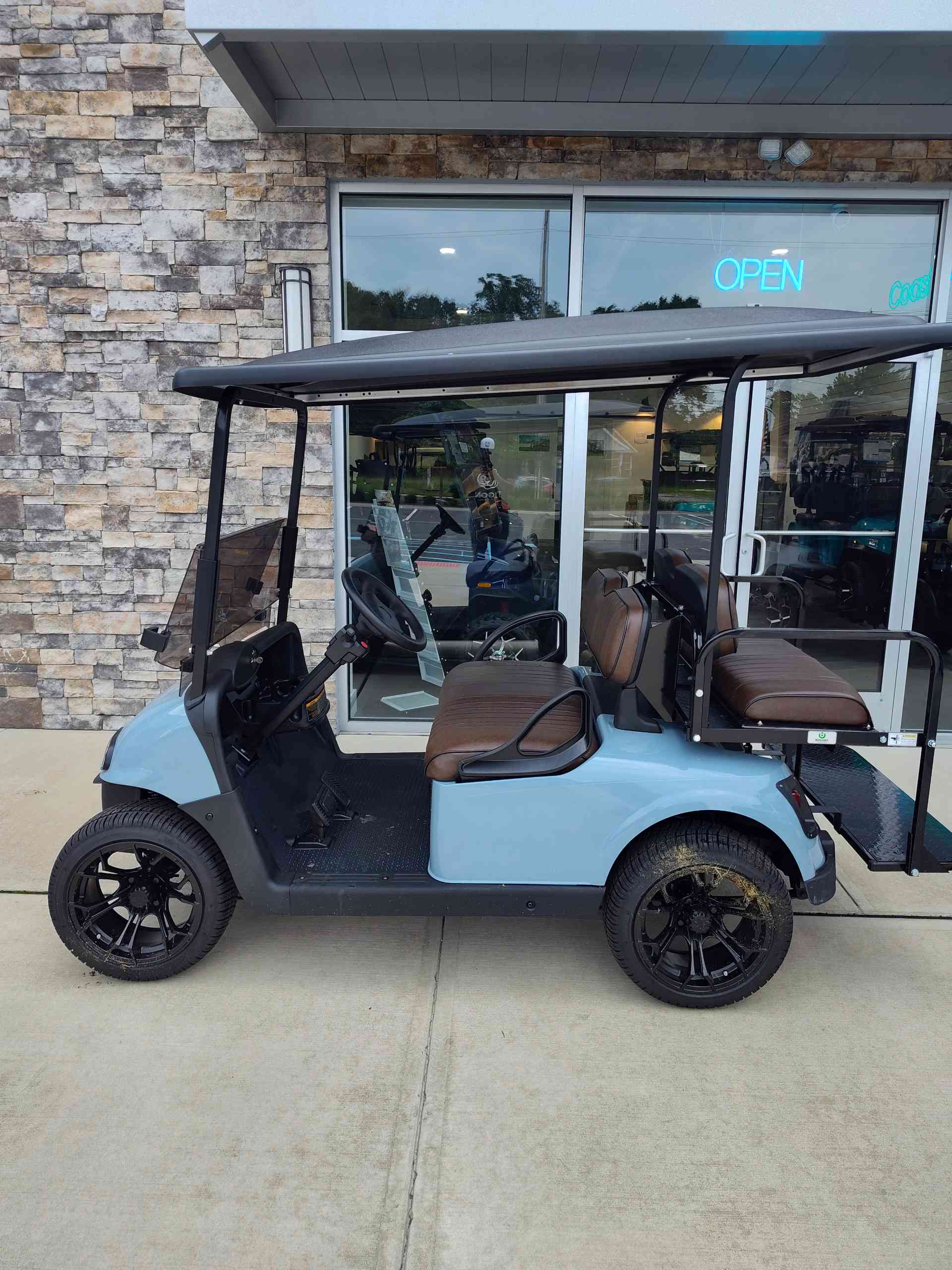 2020 EZGO RXV Blue image 2