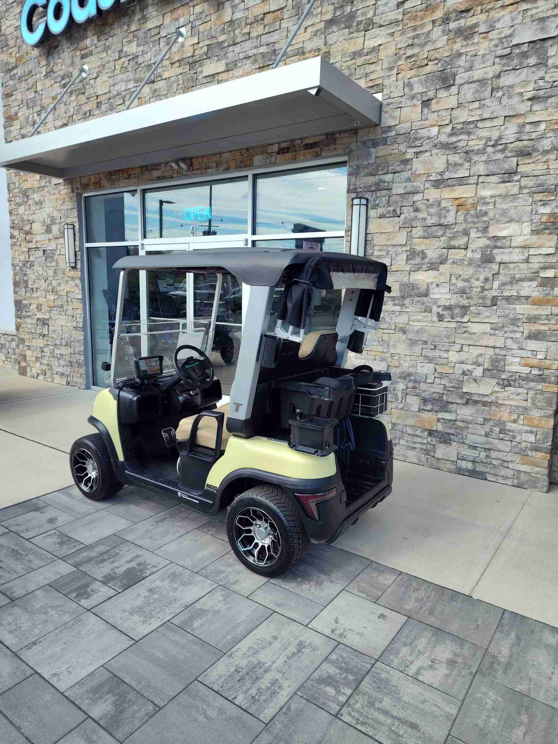 2025 Tara Spirit Plus Beige image 3