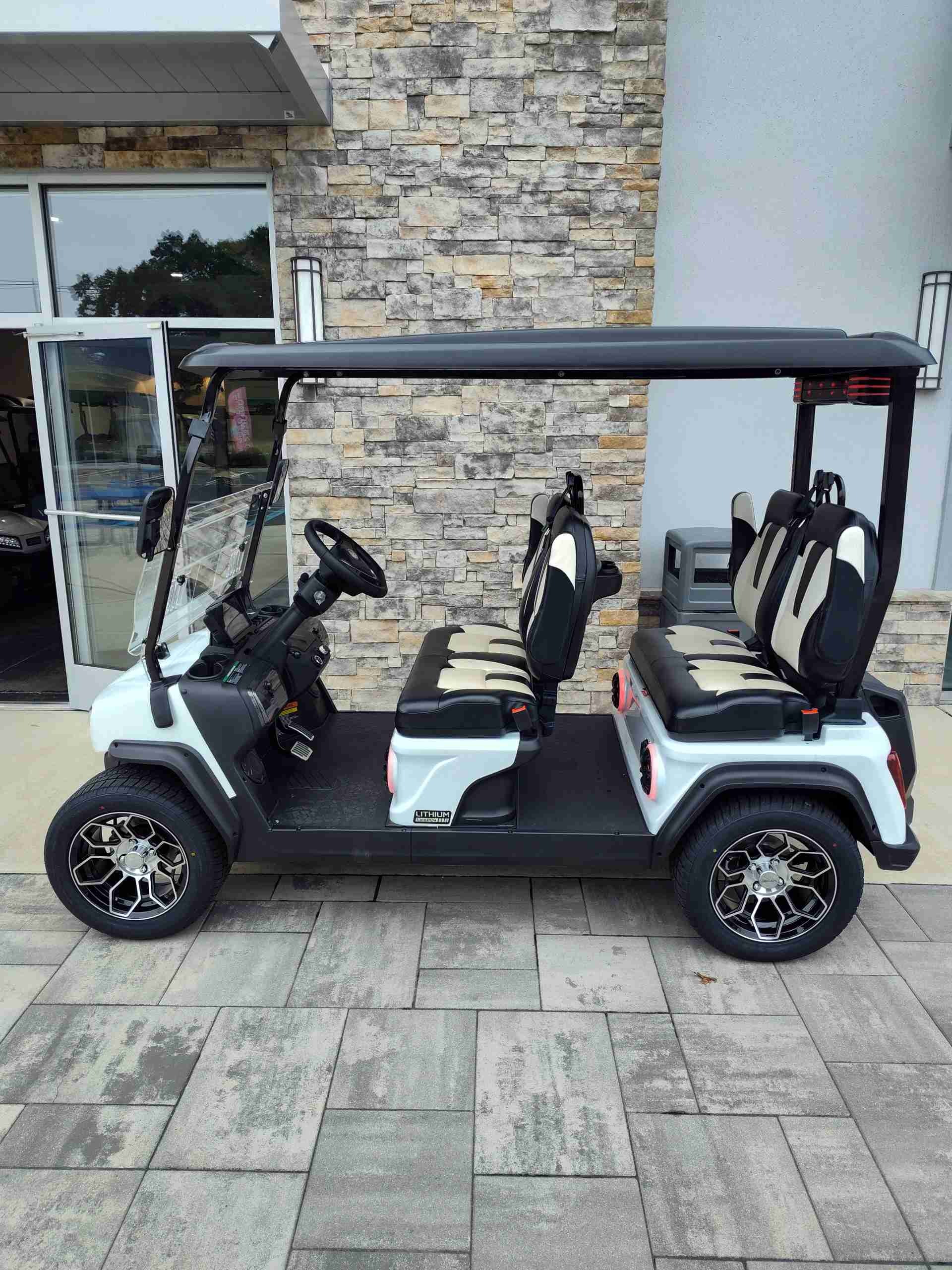 2027 Evolution D5 Ranger 4 PLUS White image 2