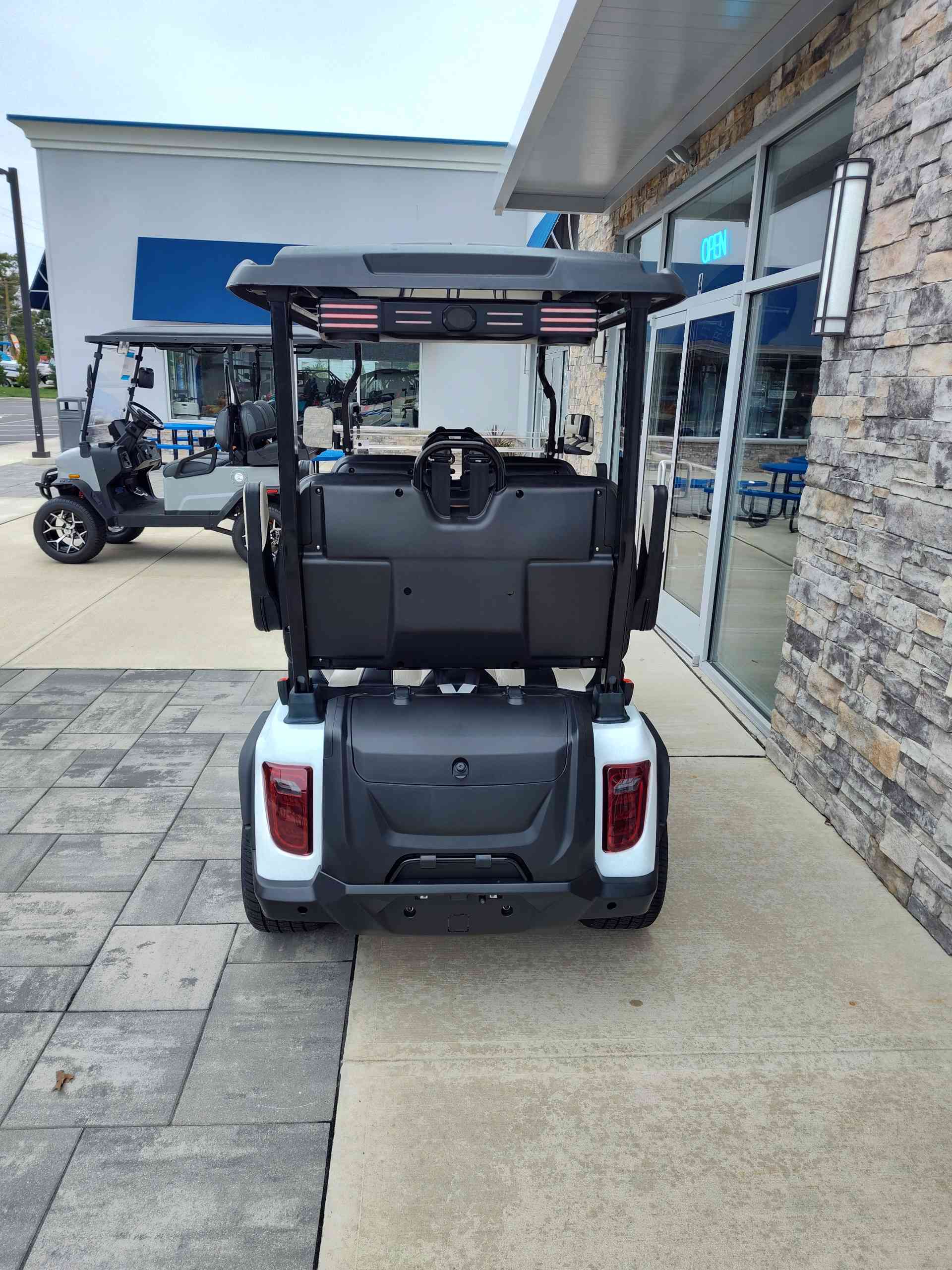 2027 Evolution D5 Ranger 4 PLUS White image 4