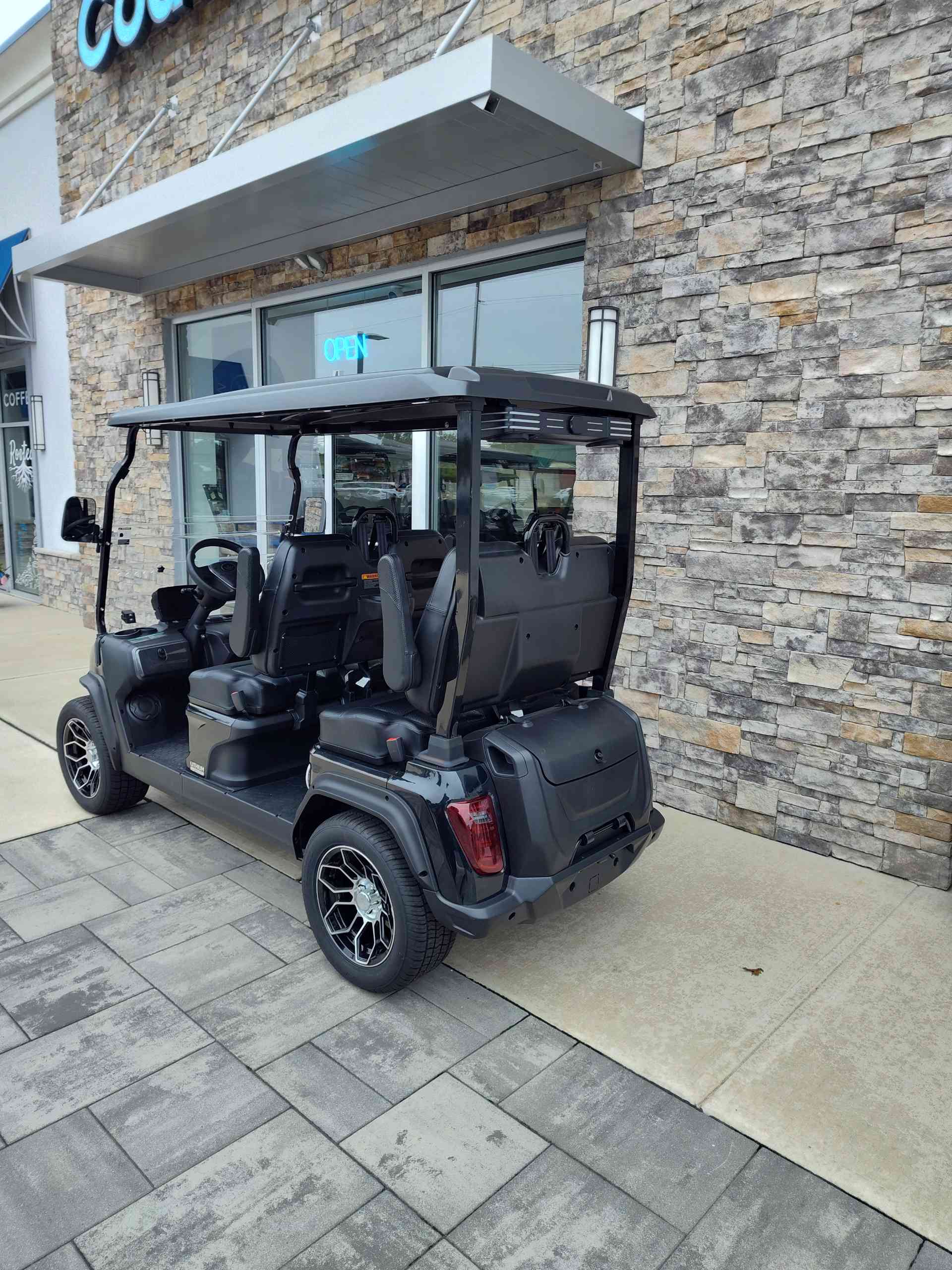 2027 Evolution D5 Ranger 4 PLUS Black image 3