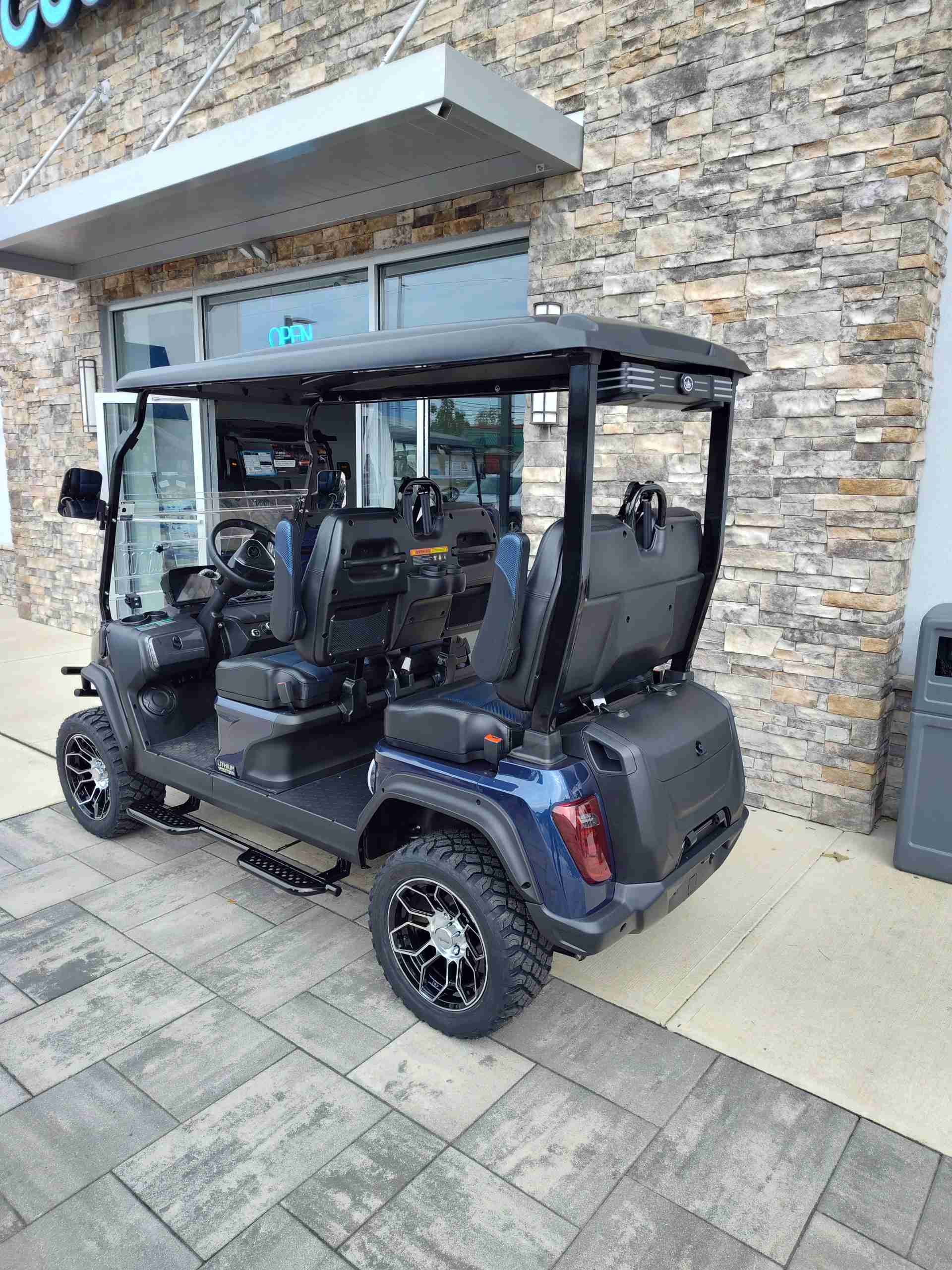 2027 Evolution D5 Maverick 4 PLUS Mediterranean Blue image 3