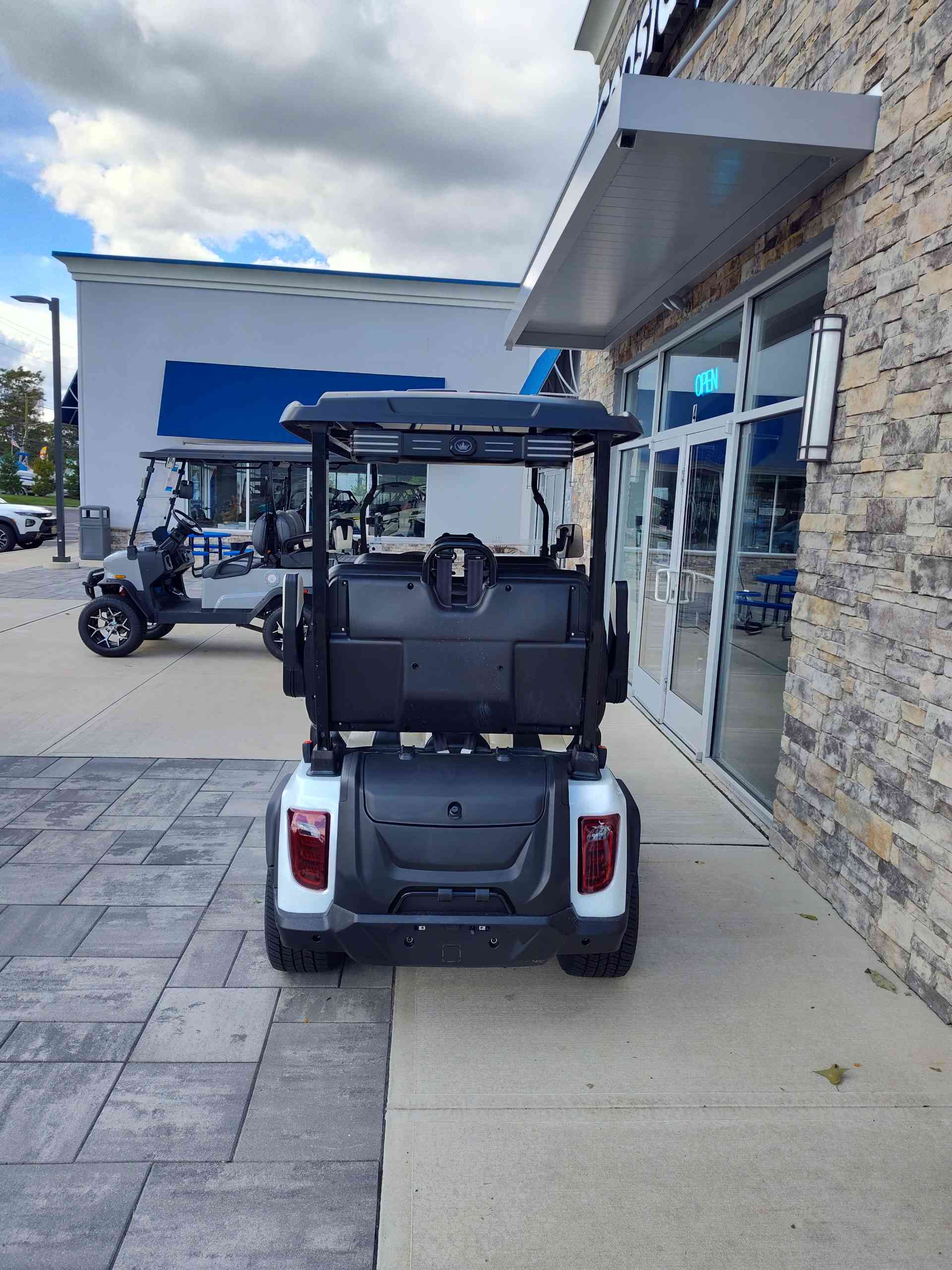 2027 Evolution D5 Ranger 4 PLUS White image 4
