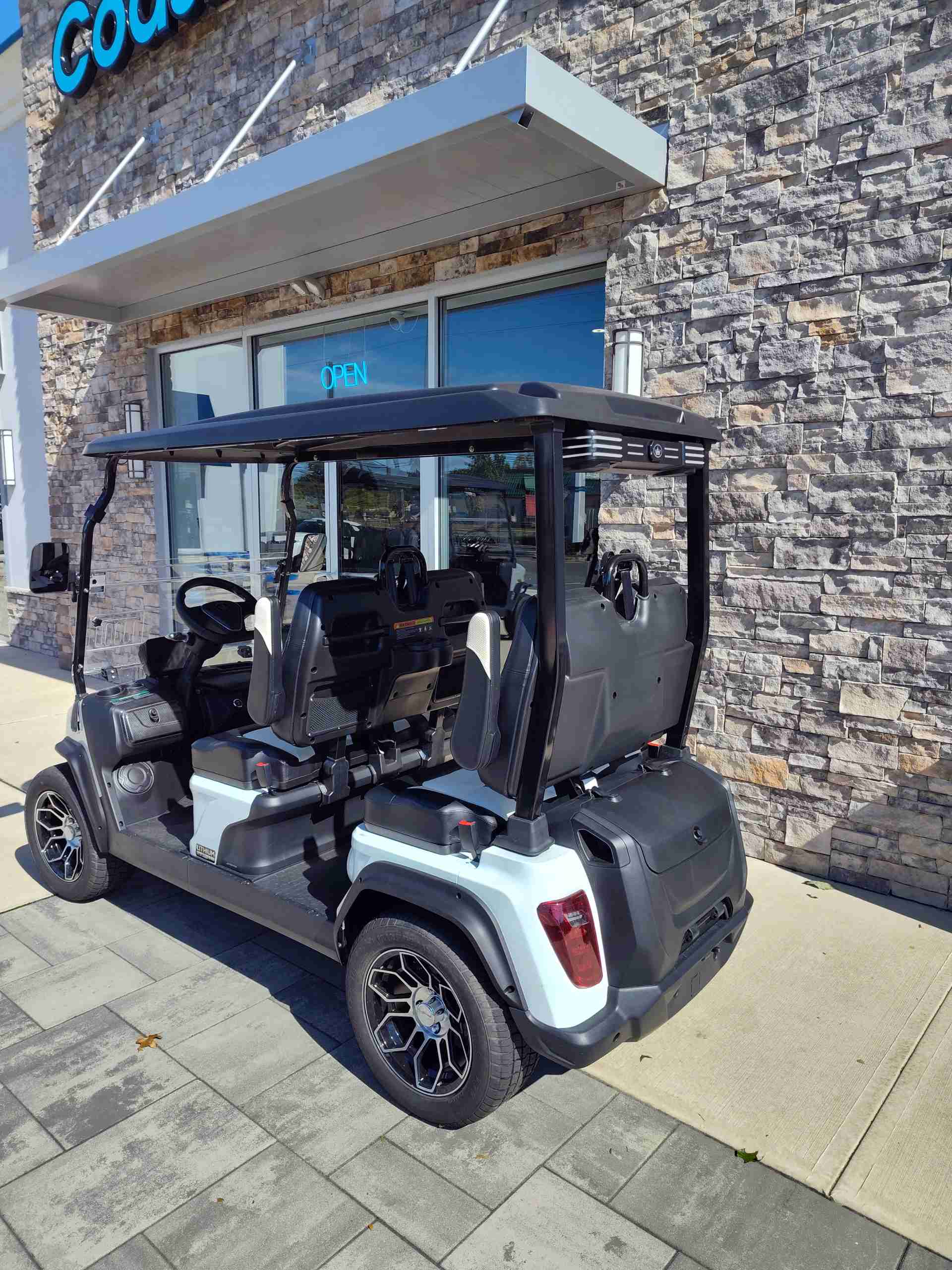 2027 Evolution D5 Ranger 4 PLUS White image 3