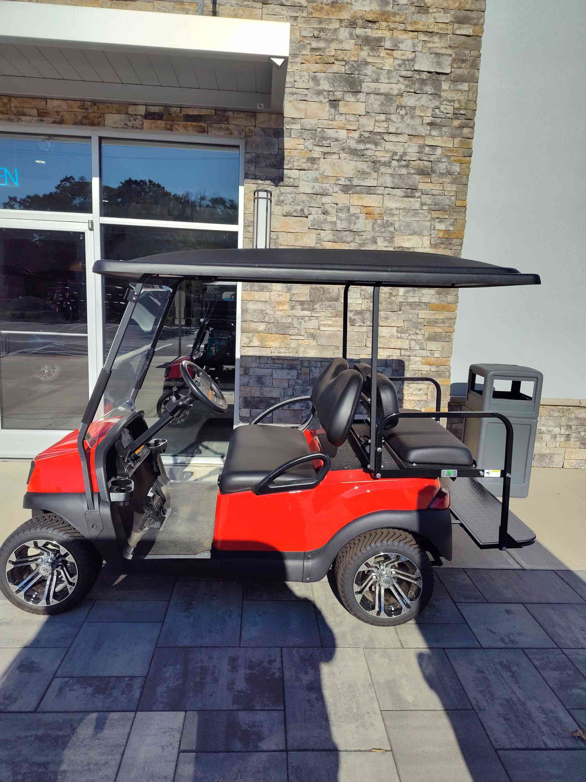 2020 Club Car Tempo Red image 2