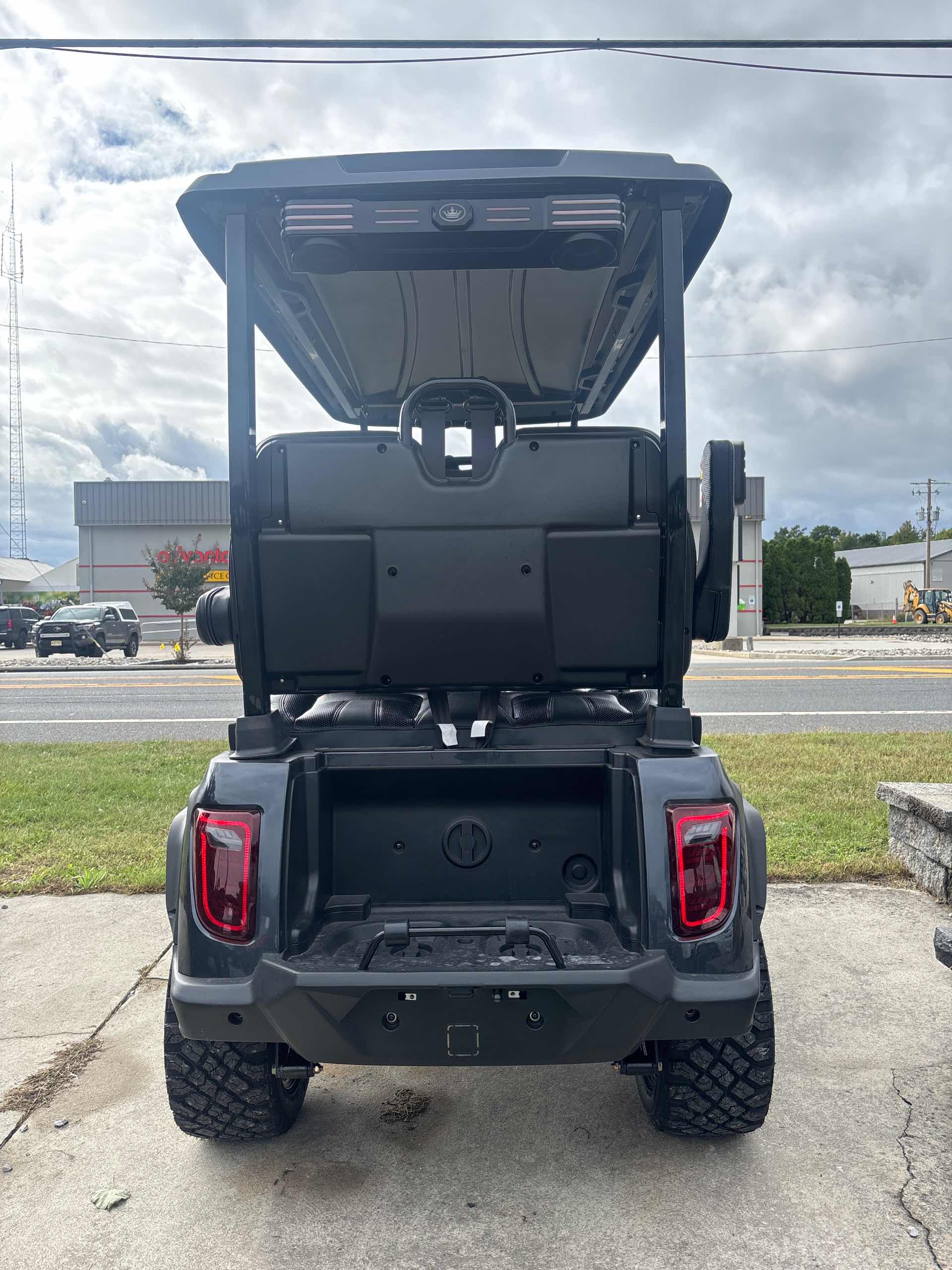 2027 Evolution D5 Maverick 4 PLUS Arctic Gray image 4
