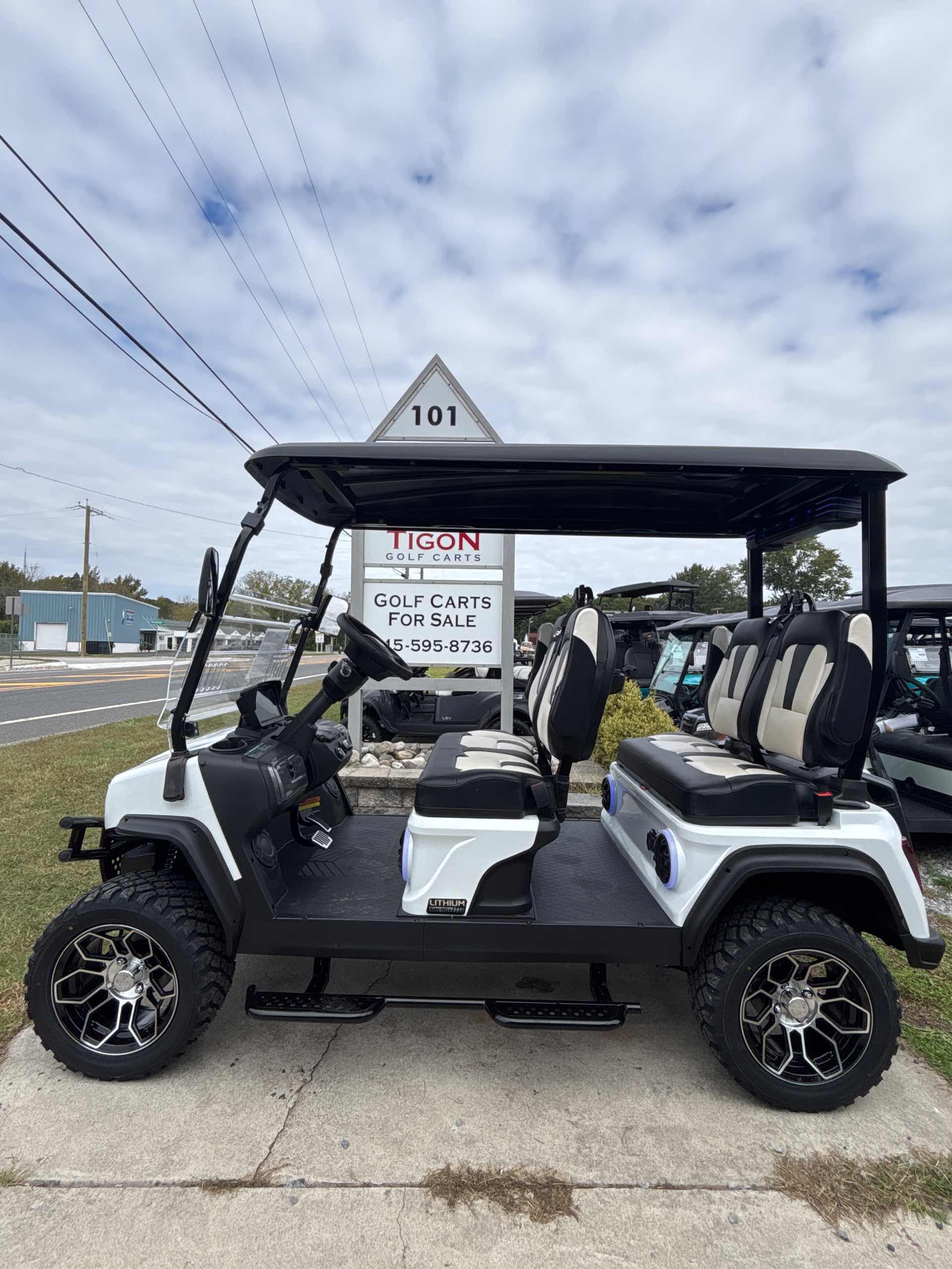2027 Evolution D5 Maverick 4 PLUS White image 2