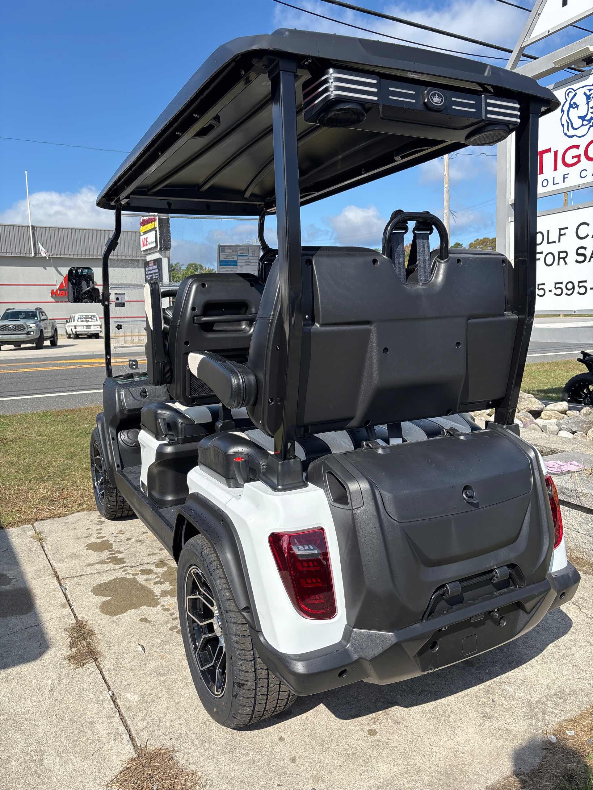 2027 Evolution D5 Ranger 4 PLUS White image 3