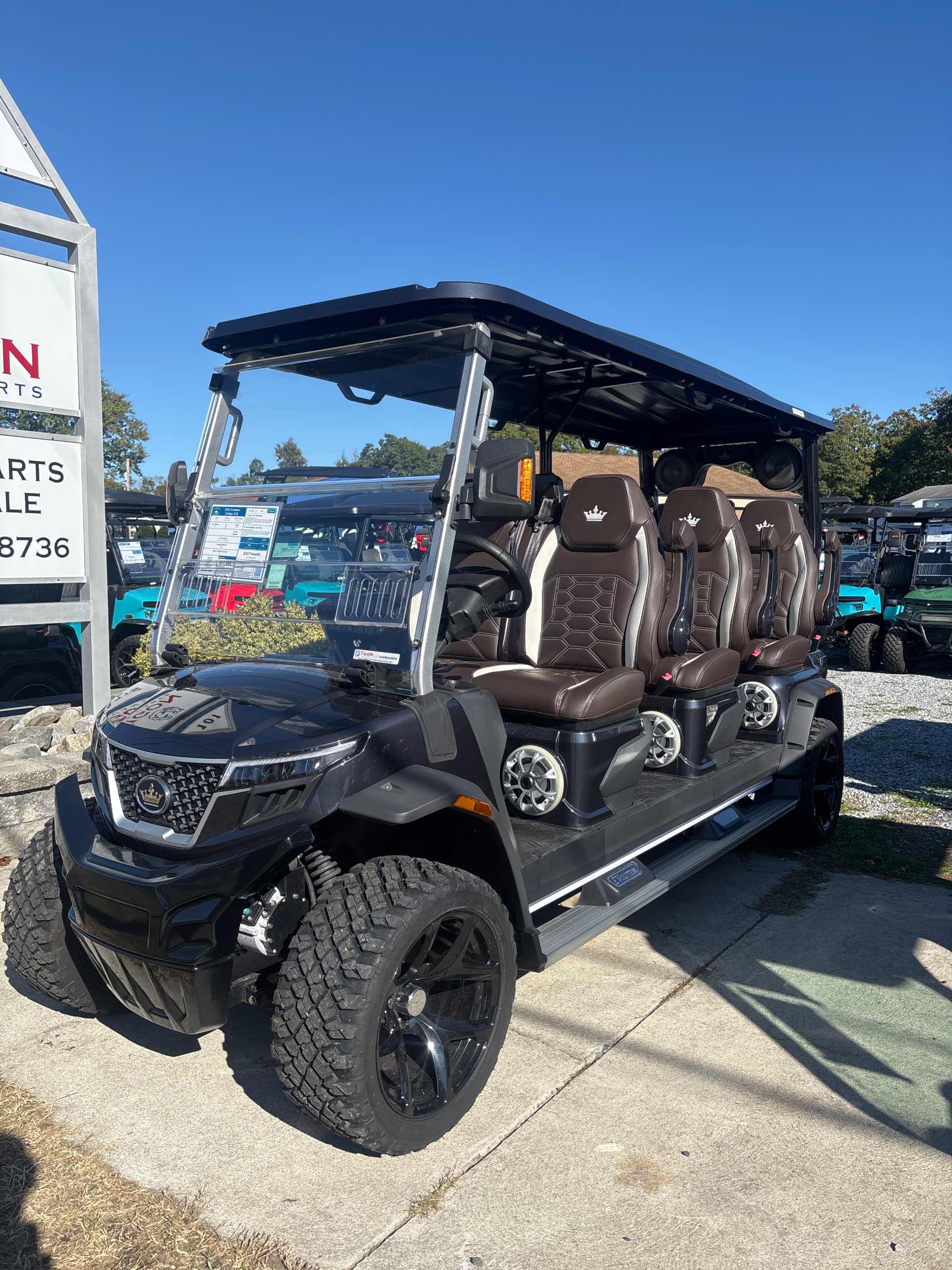 2025 Evolution D-Max XT6 in Arctic Gray Golf Cart