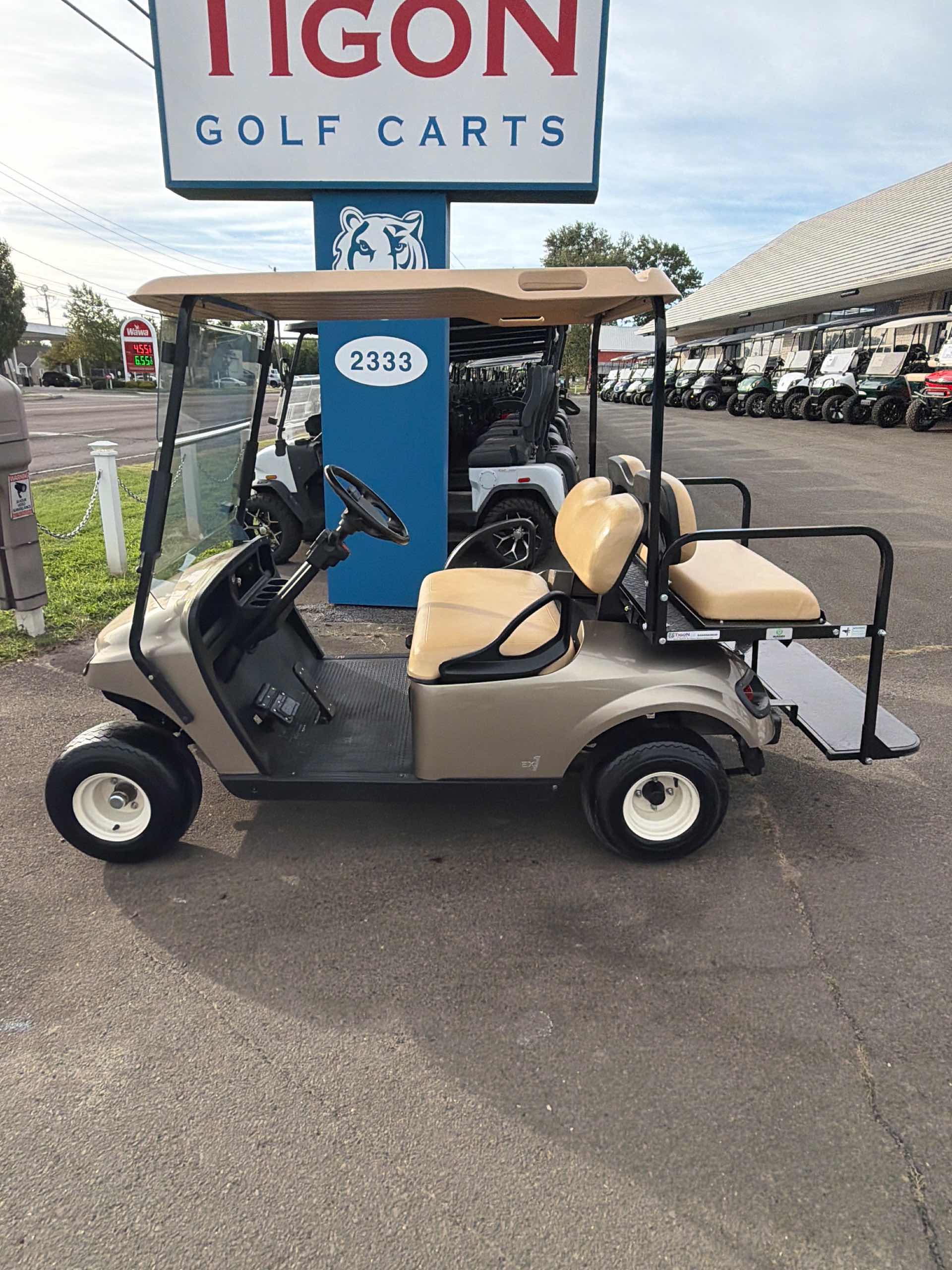 2020 EZGO TXT Champane image 2