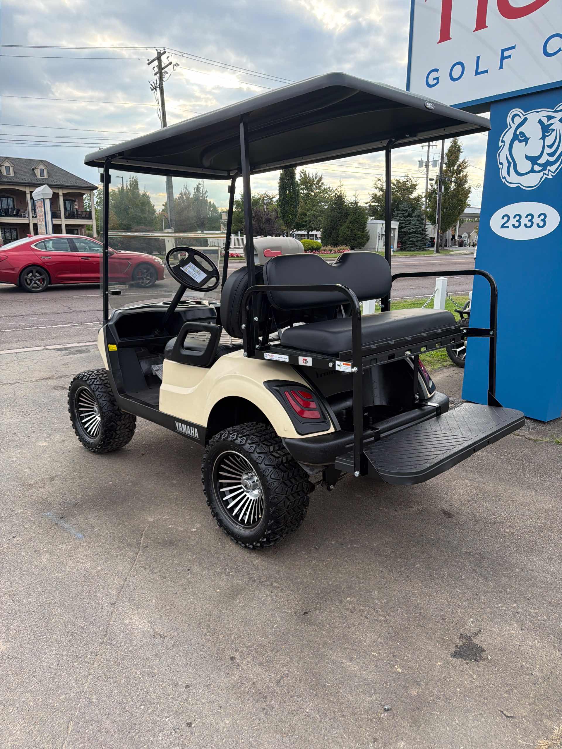 2017 Yamaha Drive 2 Beige image 3