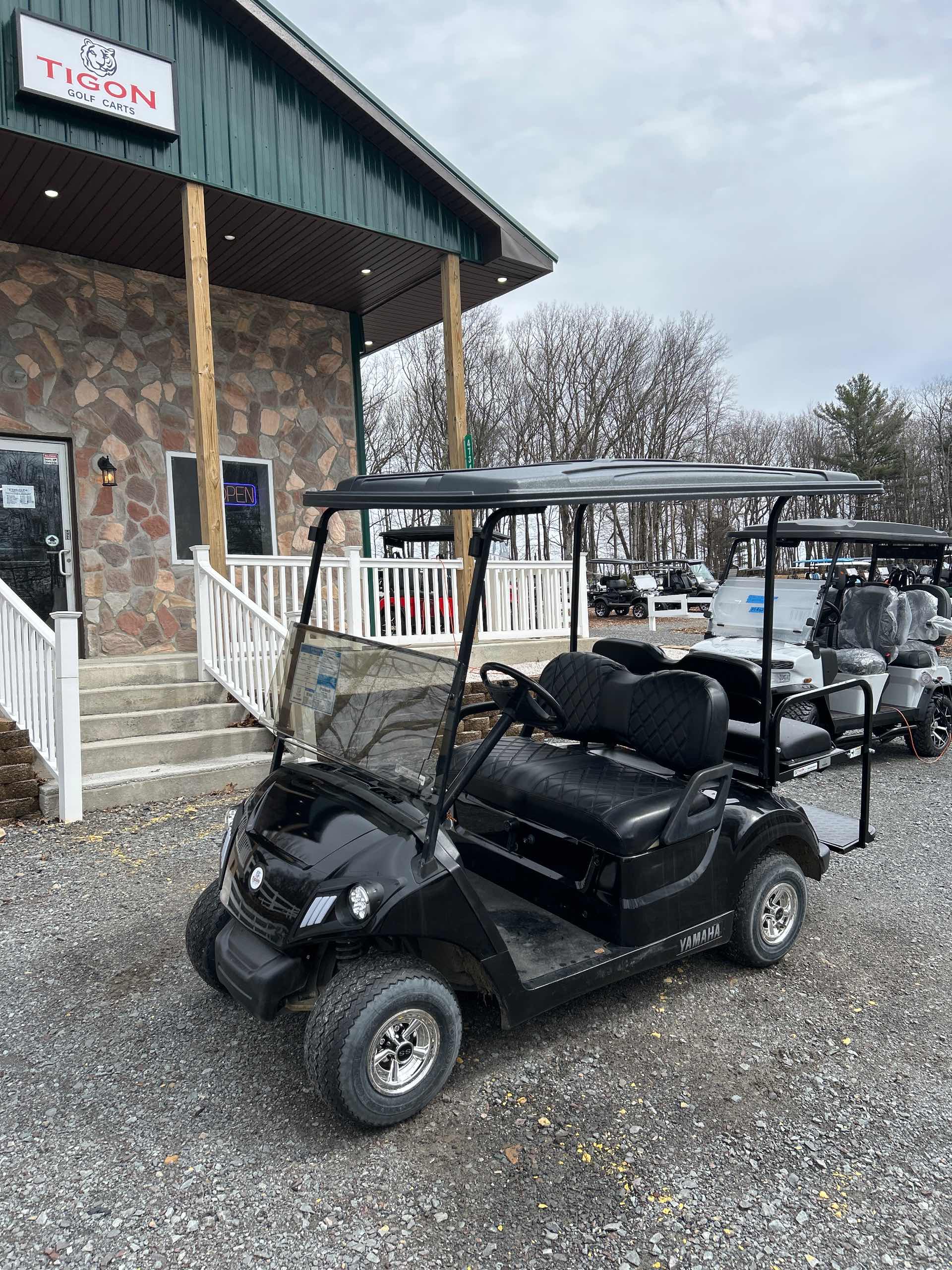 2016 Yamaha Drive 2 Golf Cart in Black