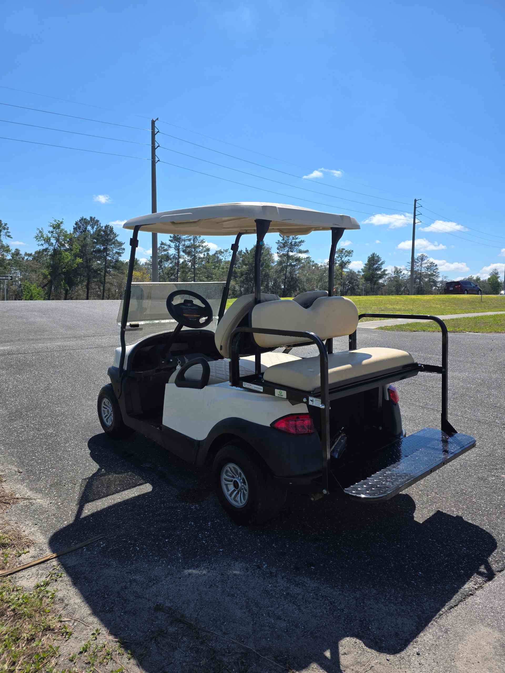 Club Car White golf cart in White — photo 3 of 4, Lecanto, FL