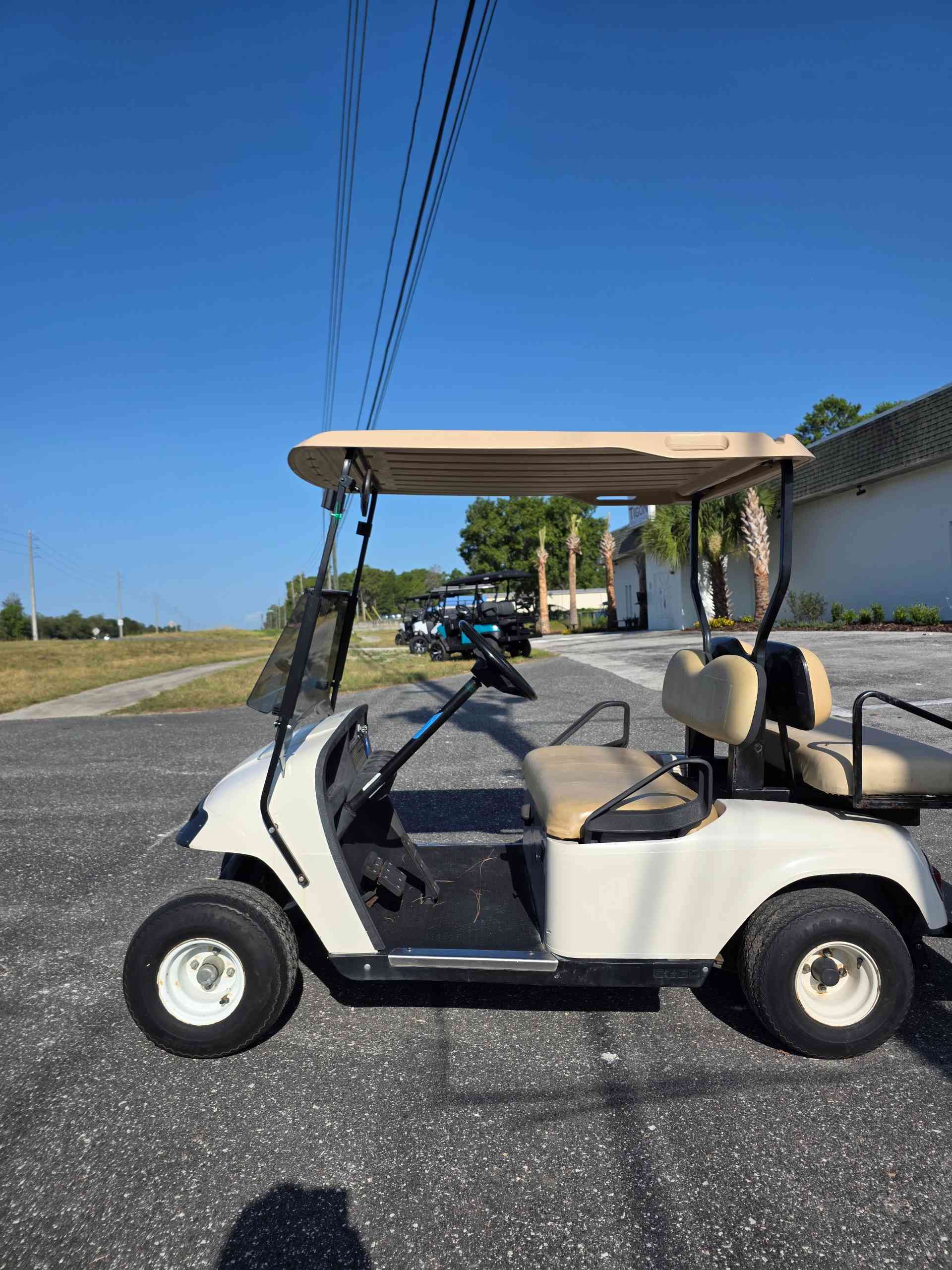 2008 EZGO TXT White golf cart in White — photo 2 of 4, Lecanto, FL