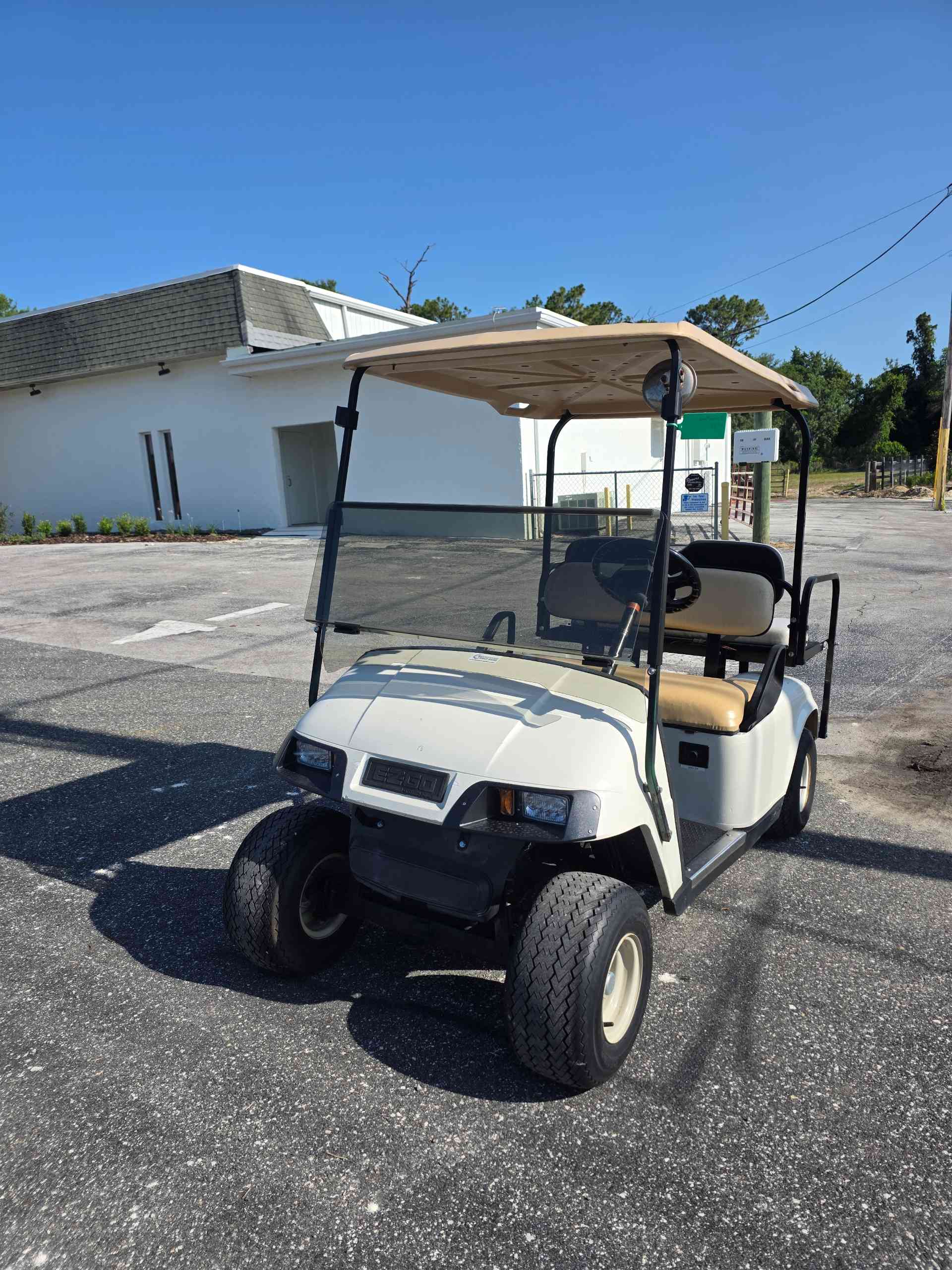 2008 EZGO TXT Golf Cart in White
