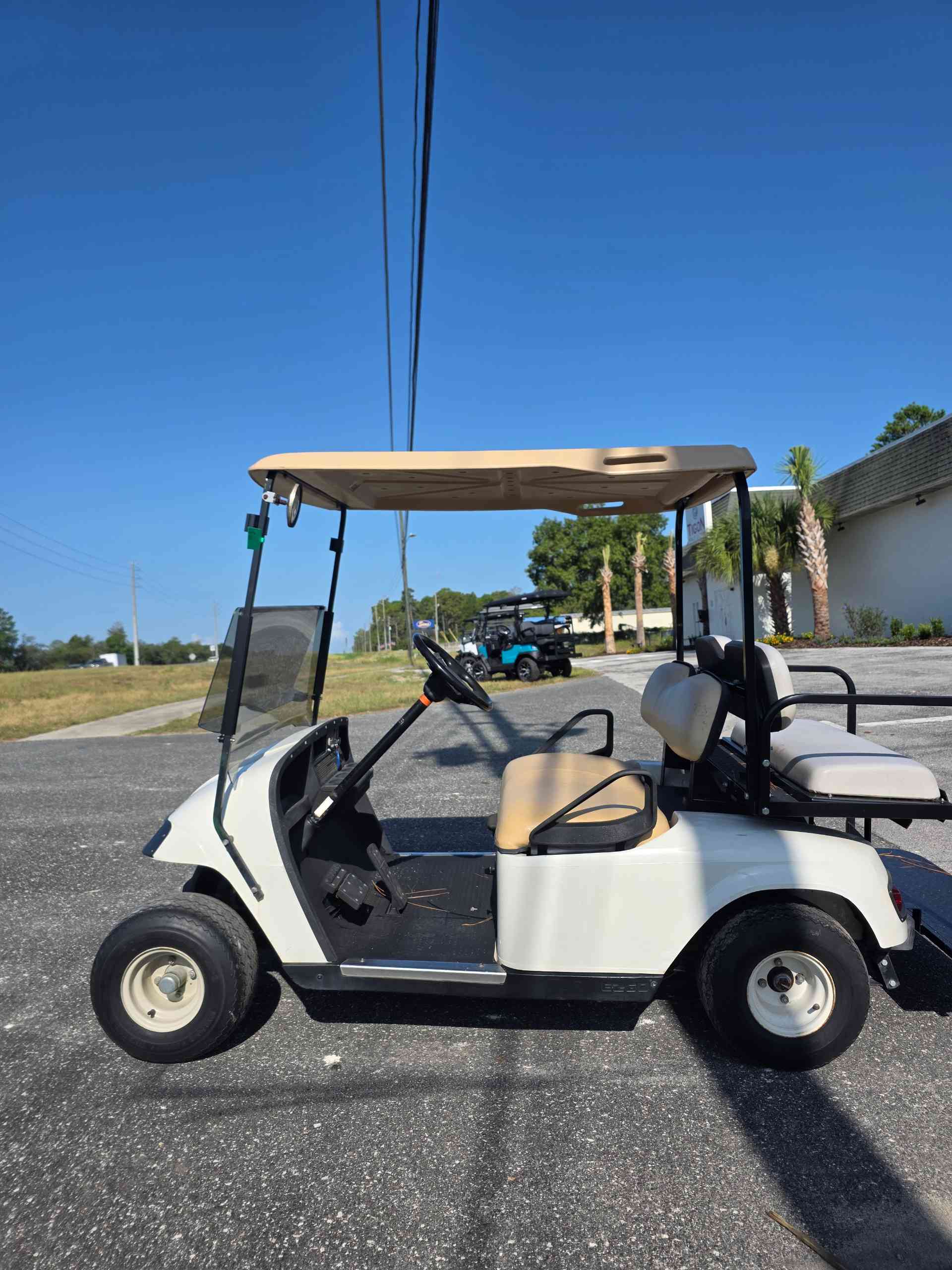 2008 EZGO TXT White golf cart in White — photo 2 of 4, Lecanto, FL