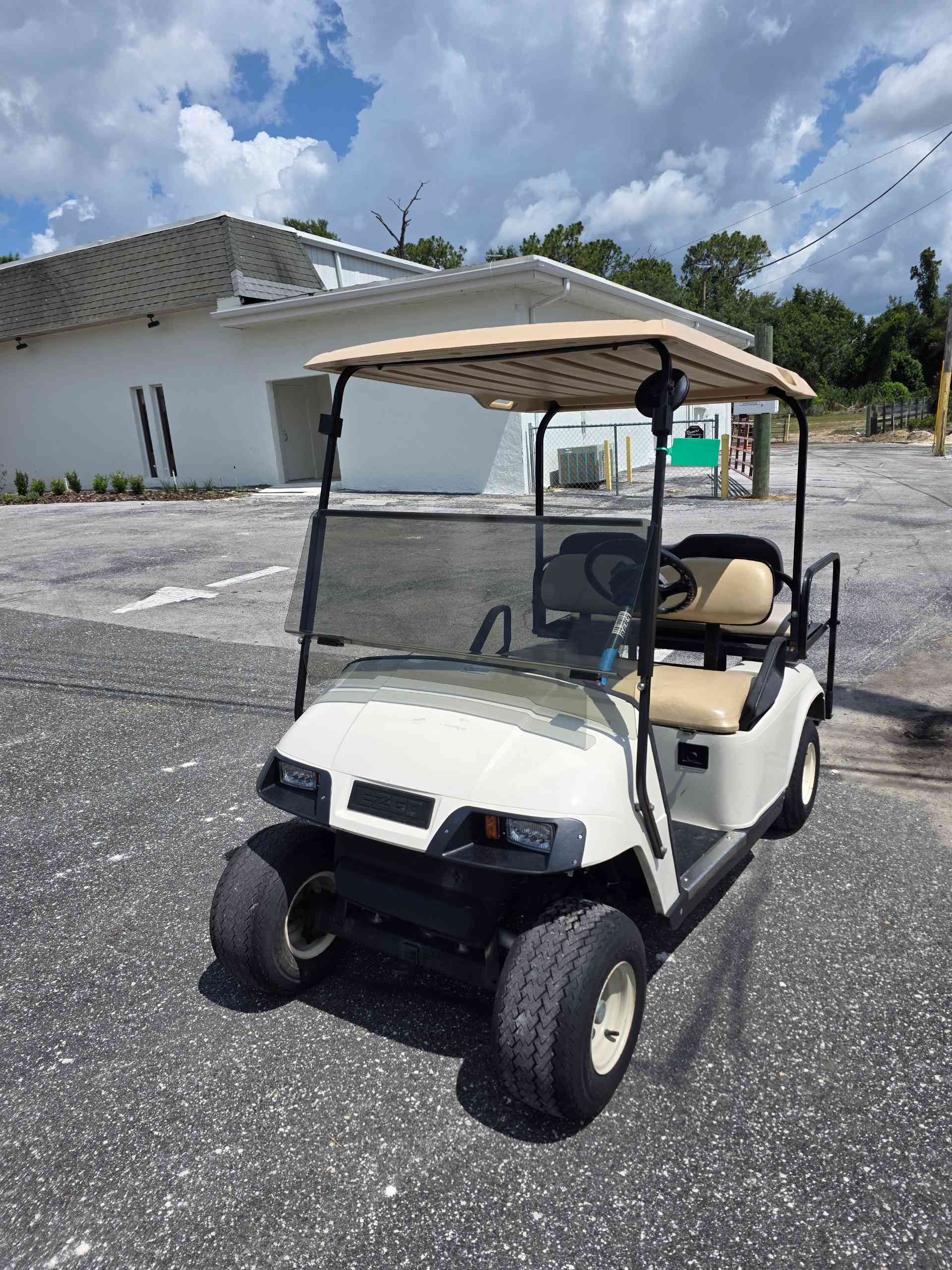 2008 EZGO TXT Golf Cart in White