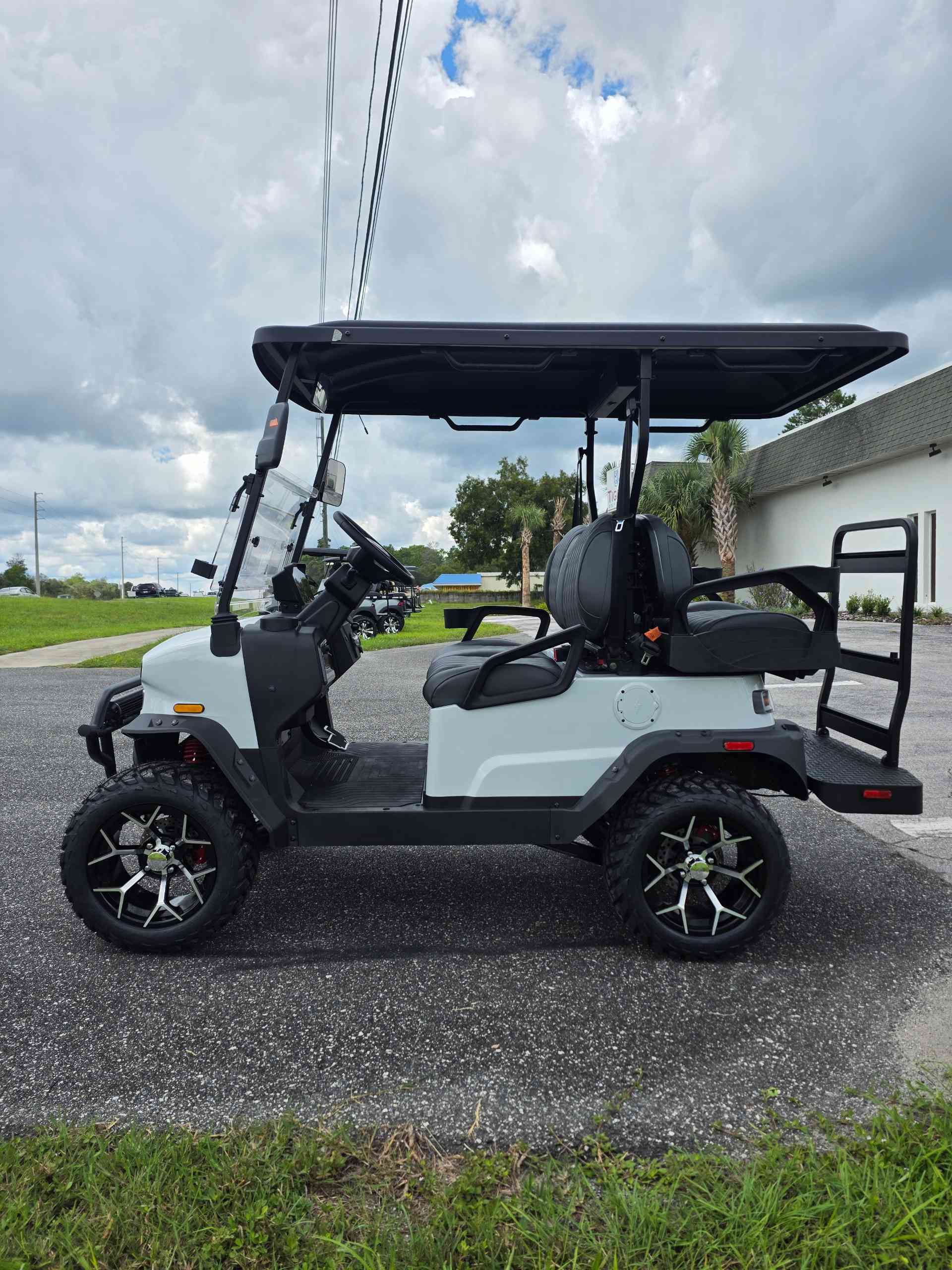 2026 Denago Nomad XL White image 2
