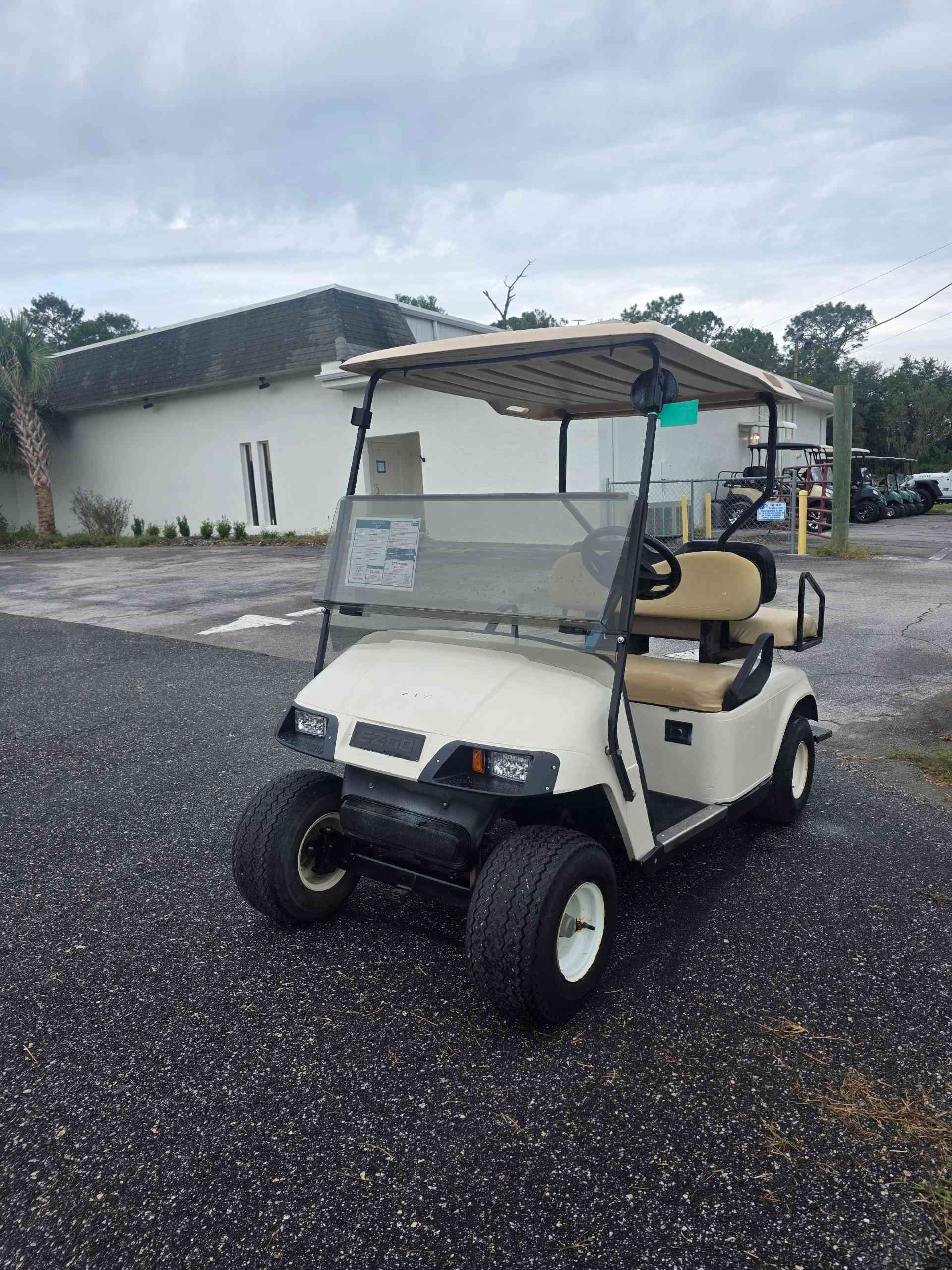 Used 2008 EZGO TXT Golf Cart in White for sale at TIGON Lecanto, FL