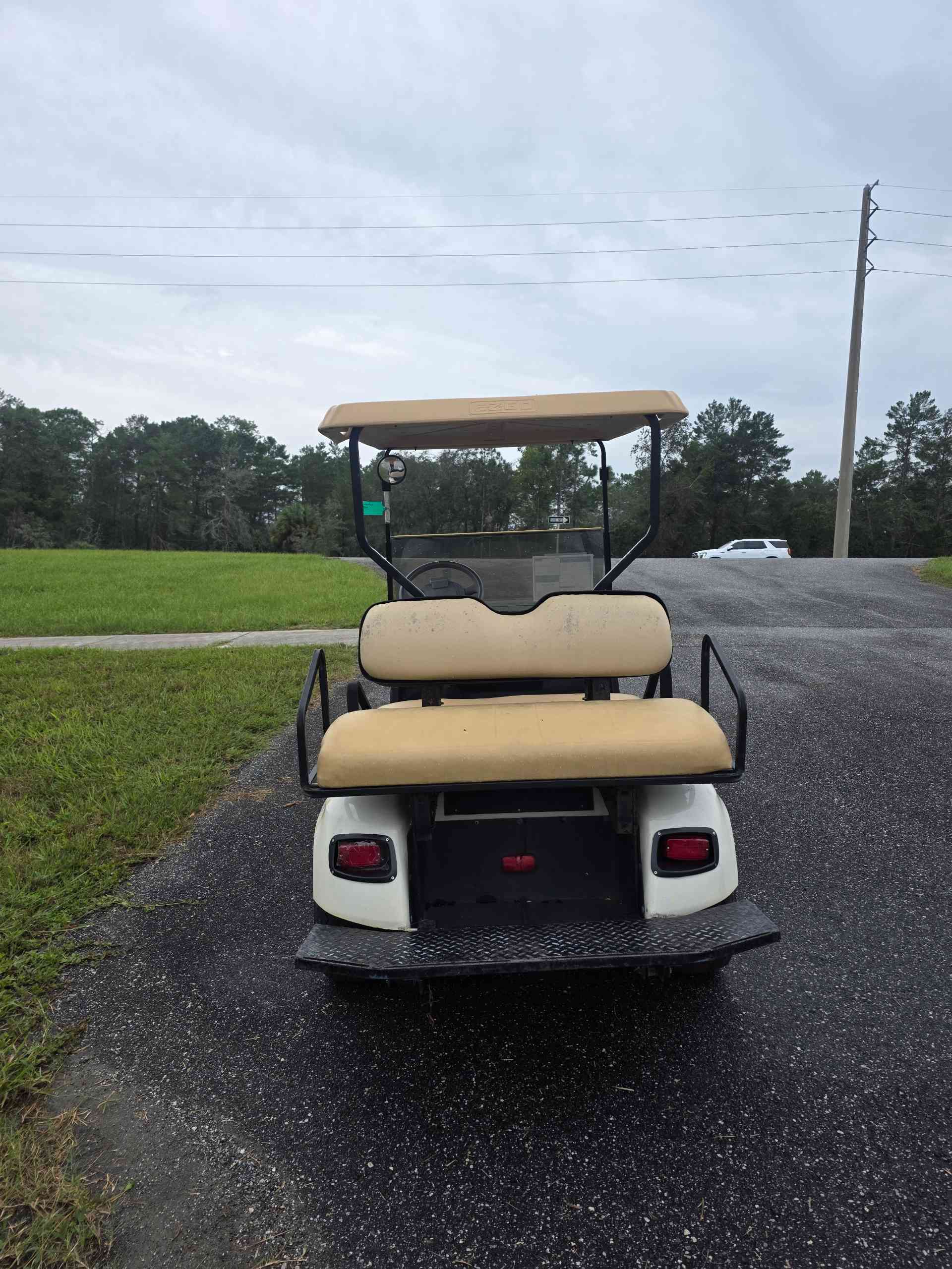 2008 EZGO TXT White image 4