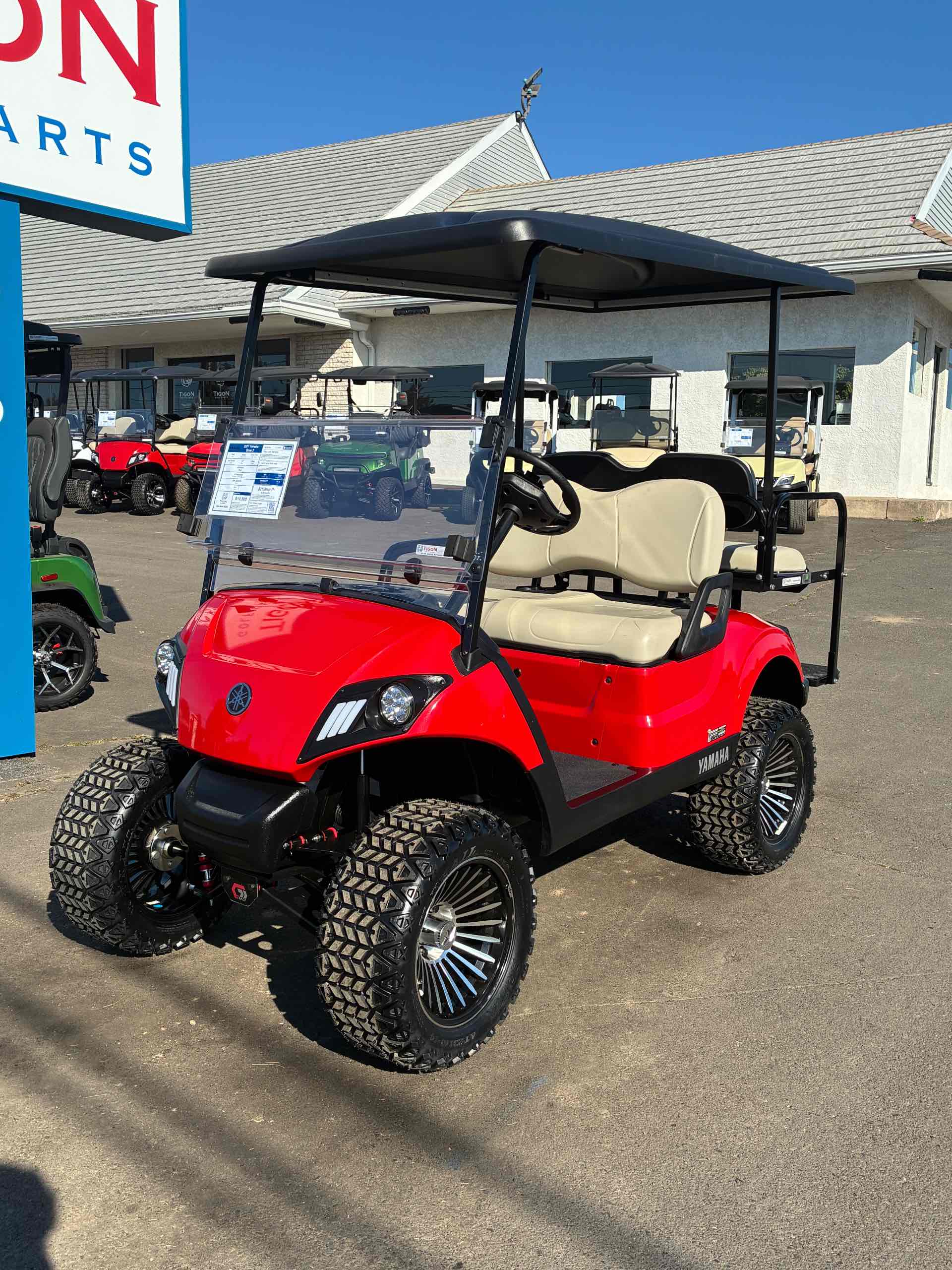 2027 Yamaha Drive 2 in Coral Red Golf Cart