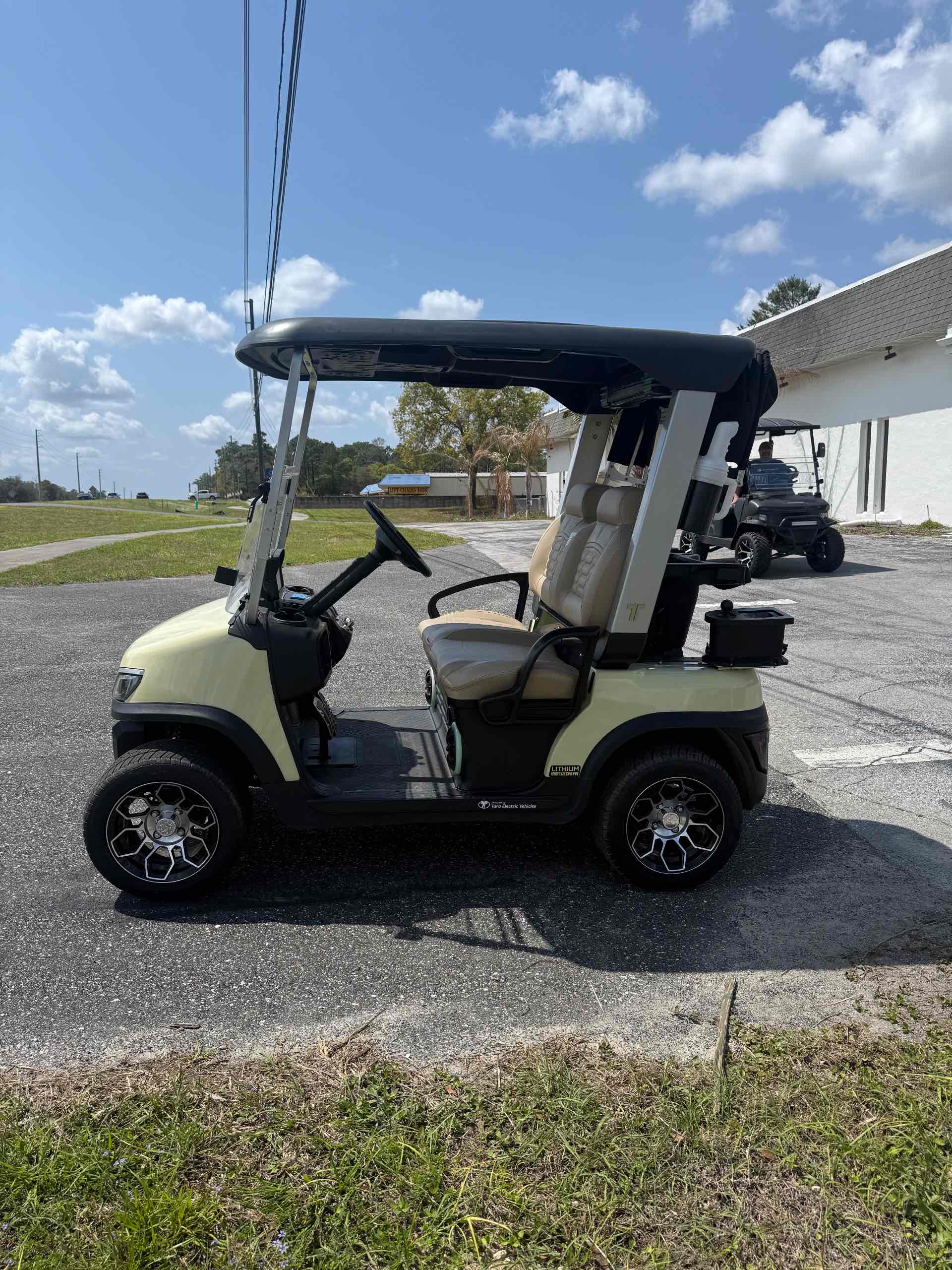 2025 Tara Spirit Plus Beige image 2