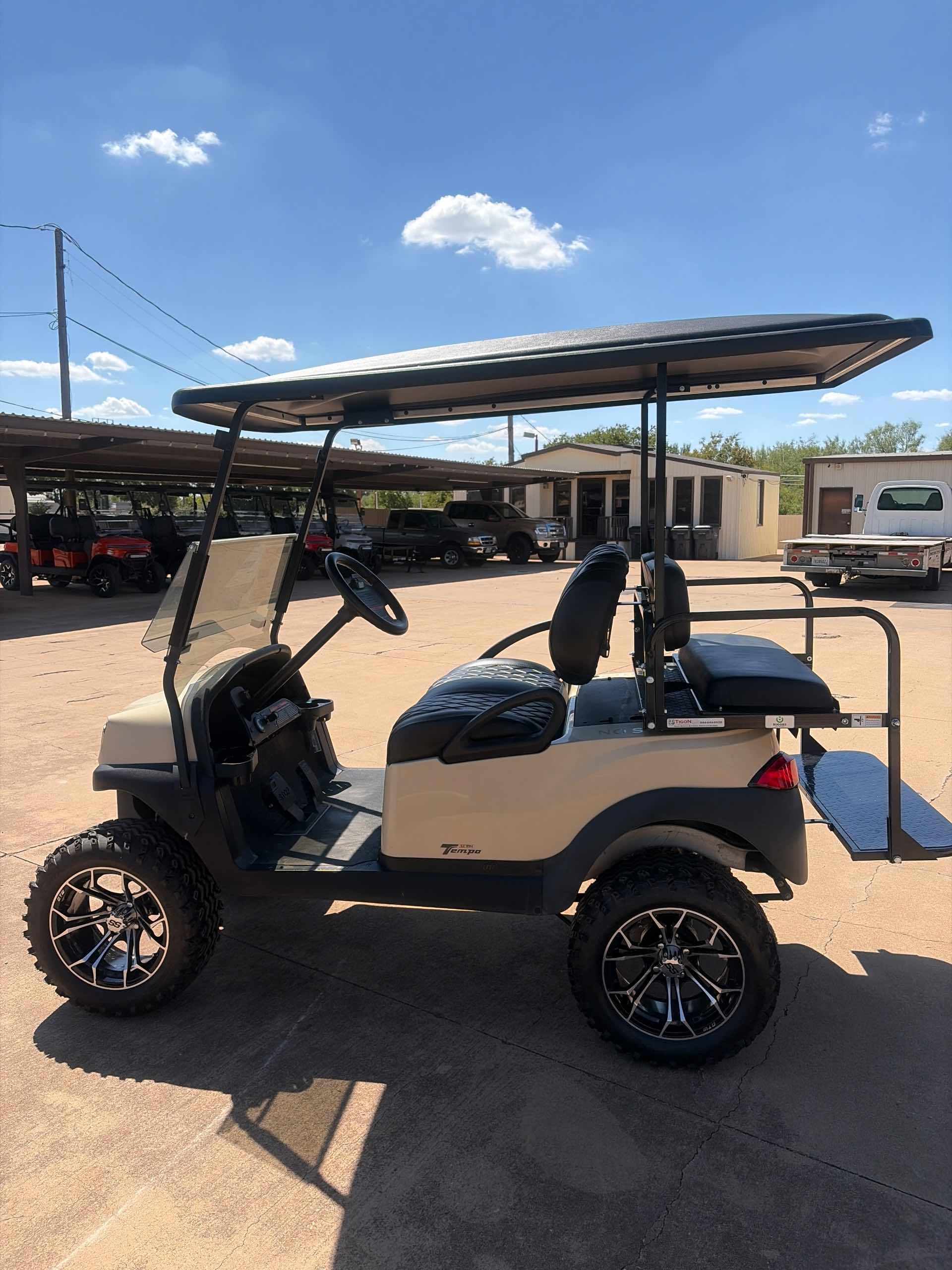 2020 Club Car Tempo Beige image 2