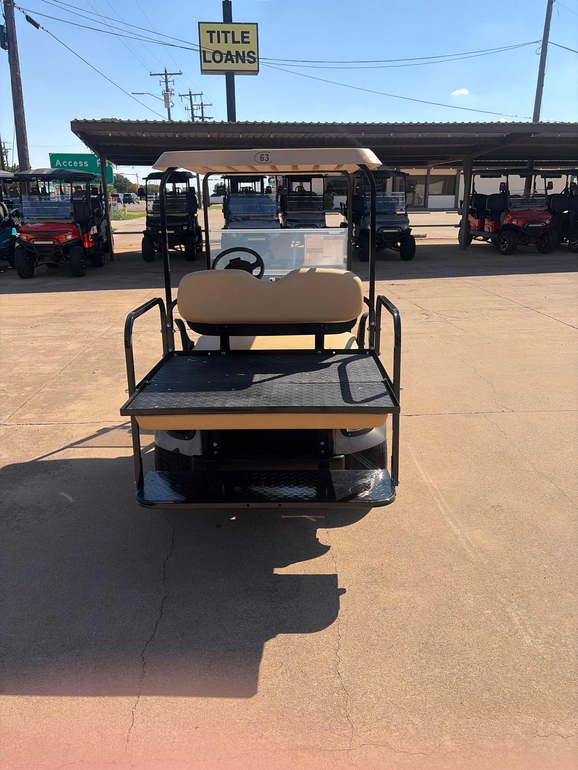 2021 EZGO TXT Champane image 4