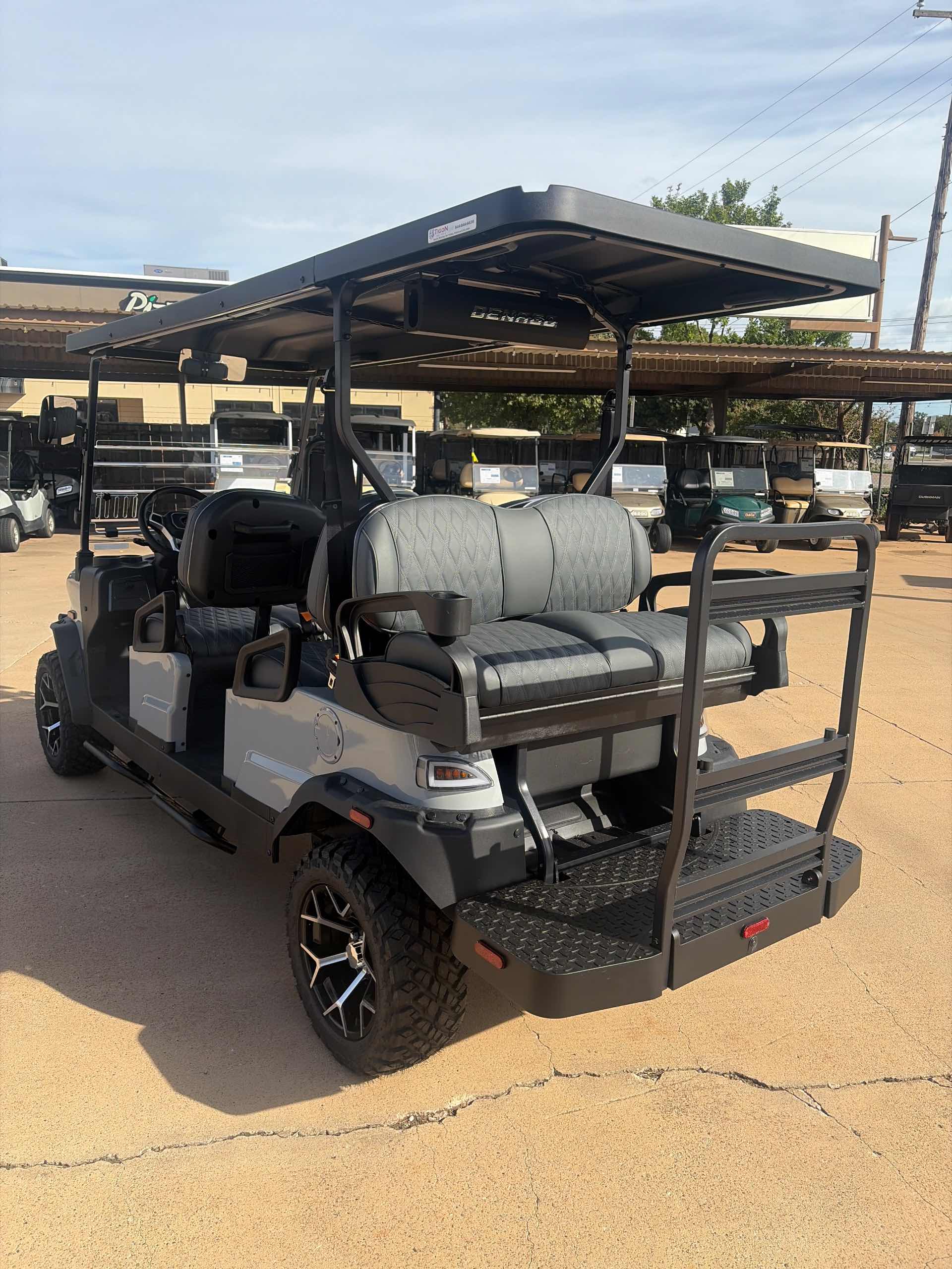 2027 Denago Rover XL6 Gray image 3