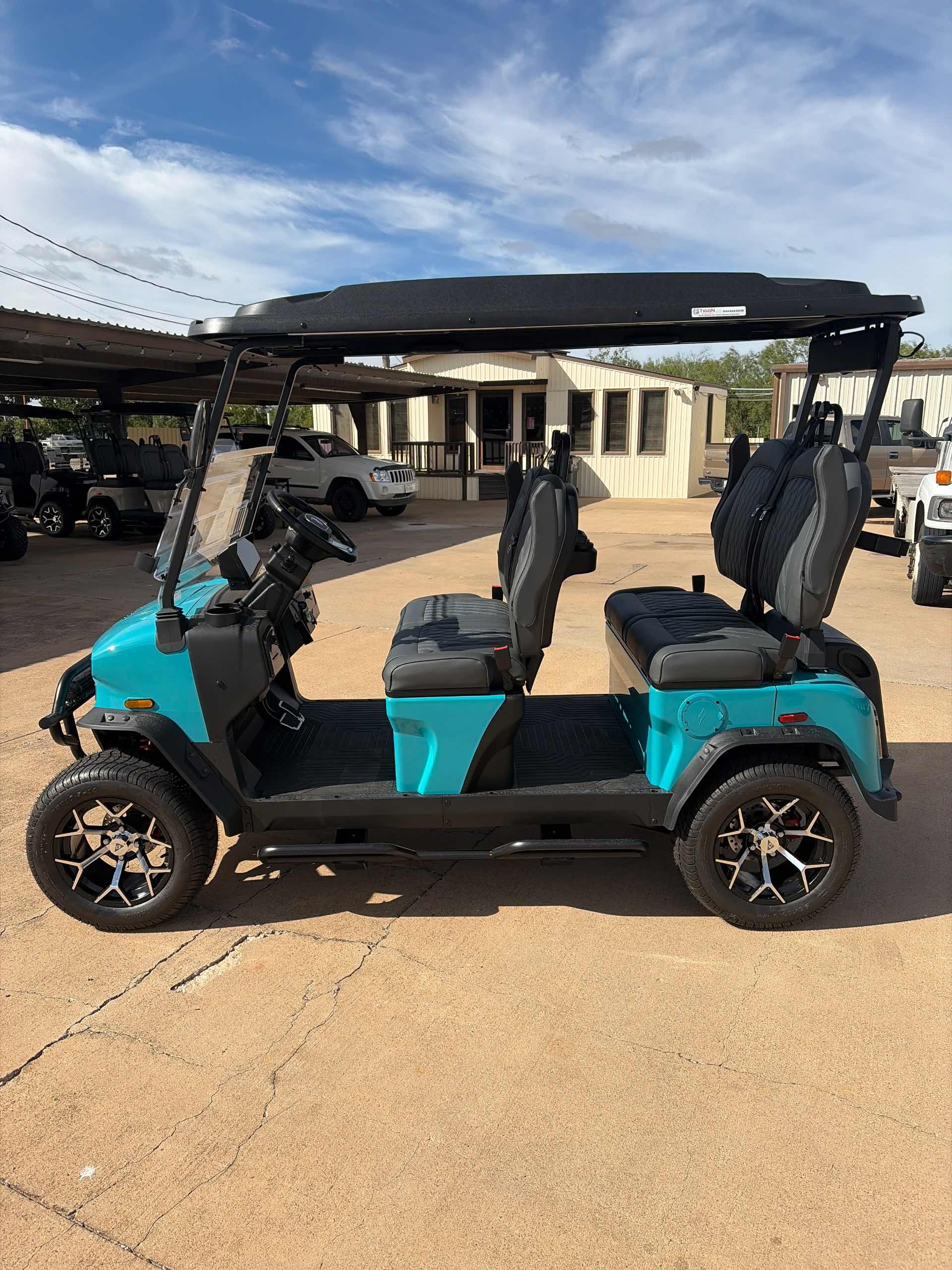 2027 Denago Rover XL Aqua image 2