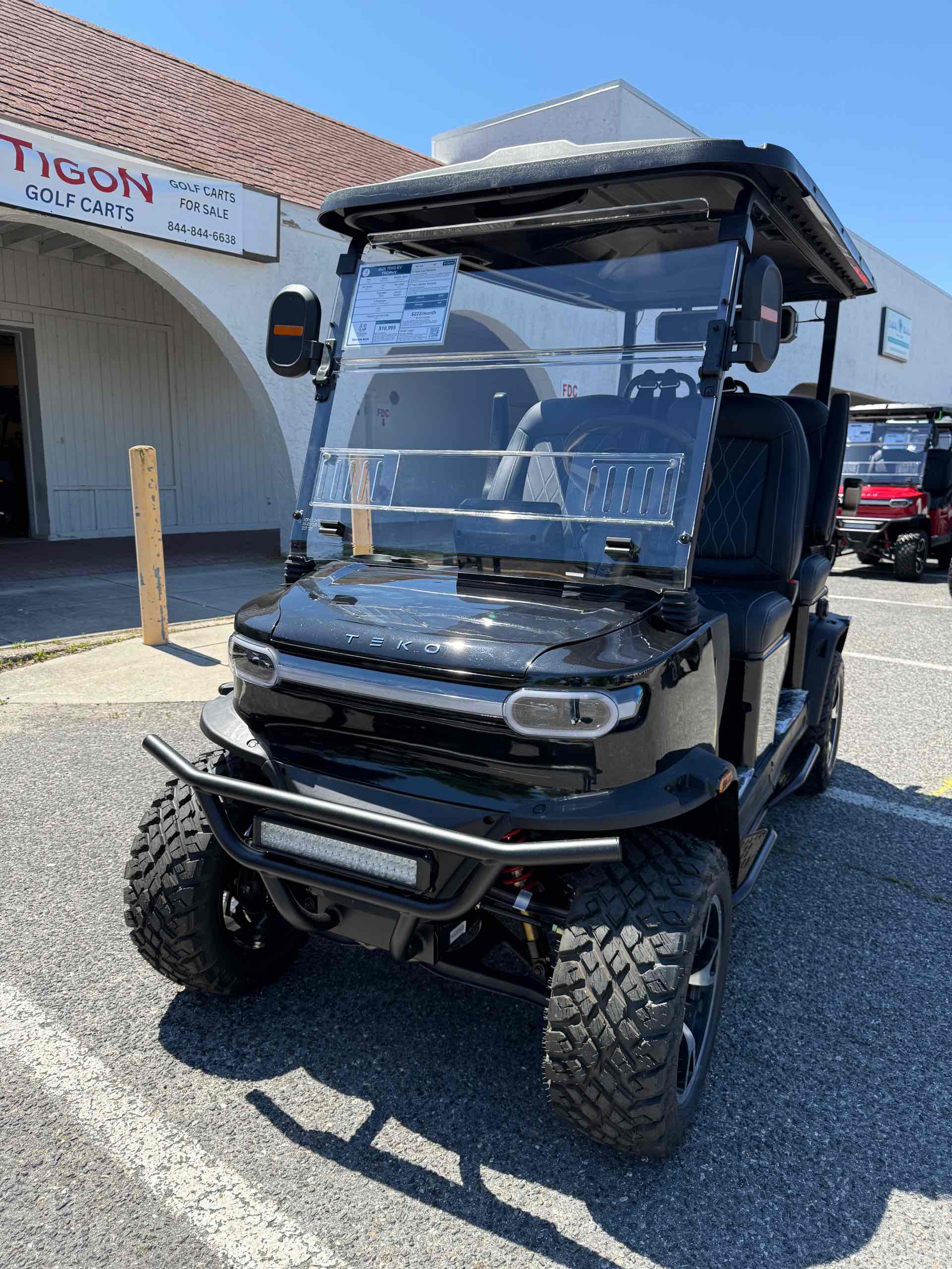 2026 TEKO EV TROPHY Golf Cart in Metallic Black