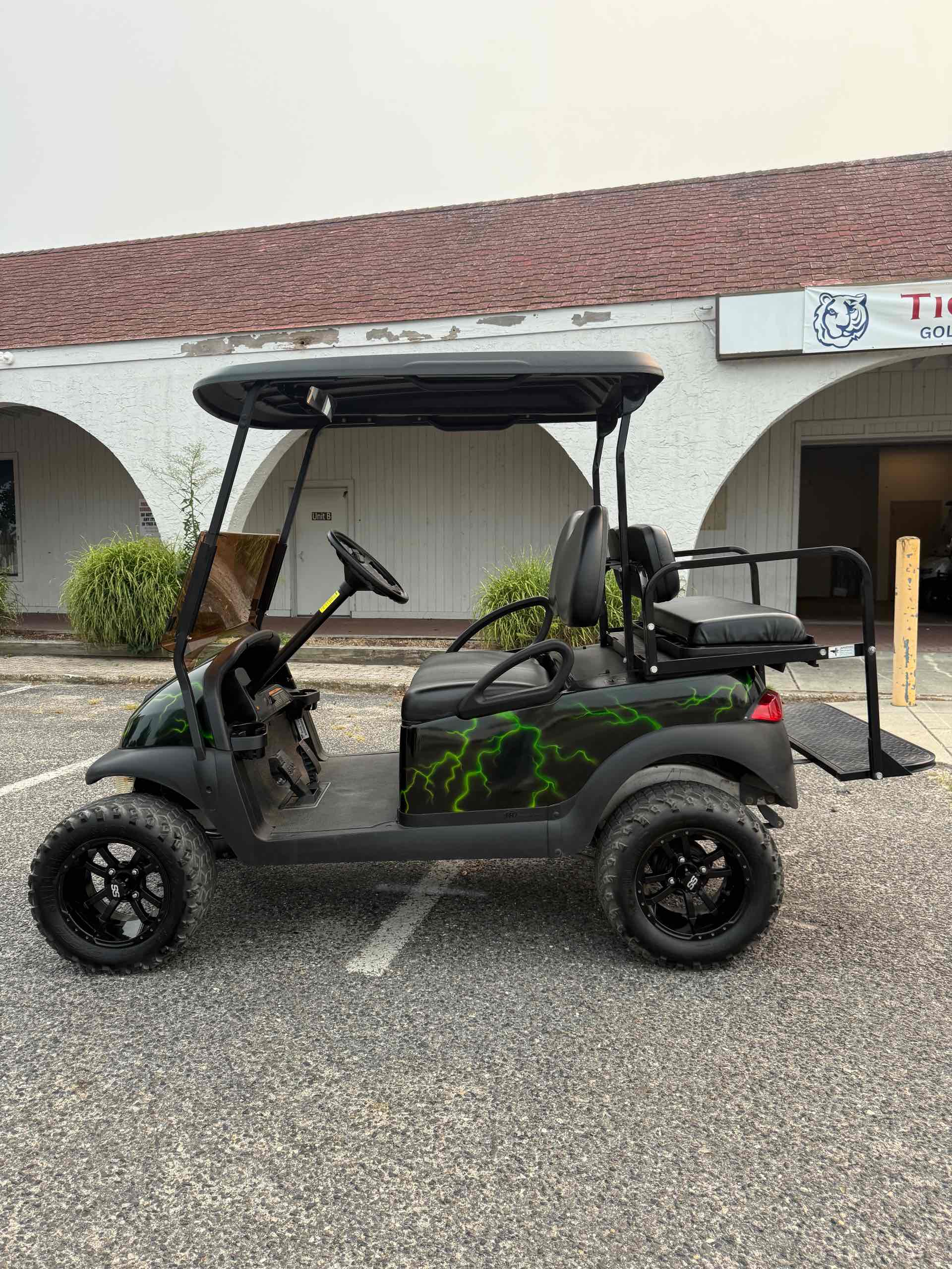 2010 Club Car Precedent Black image 2
