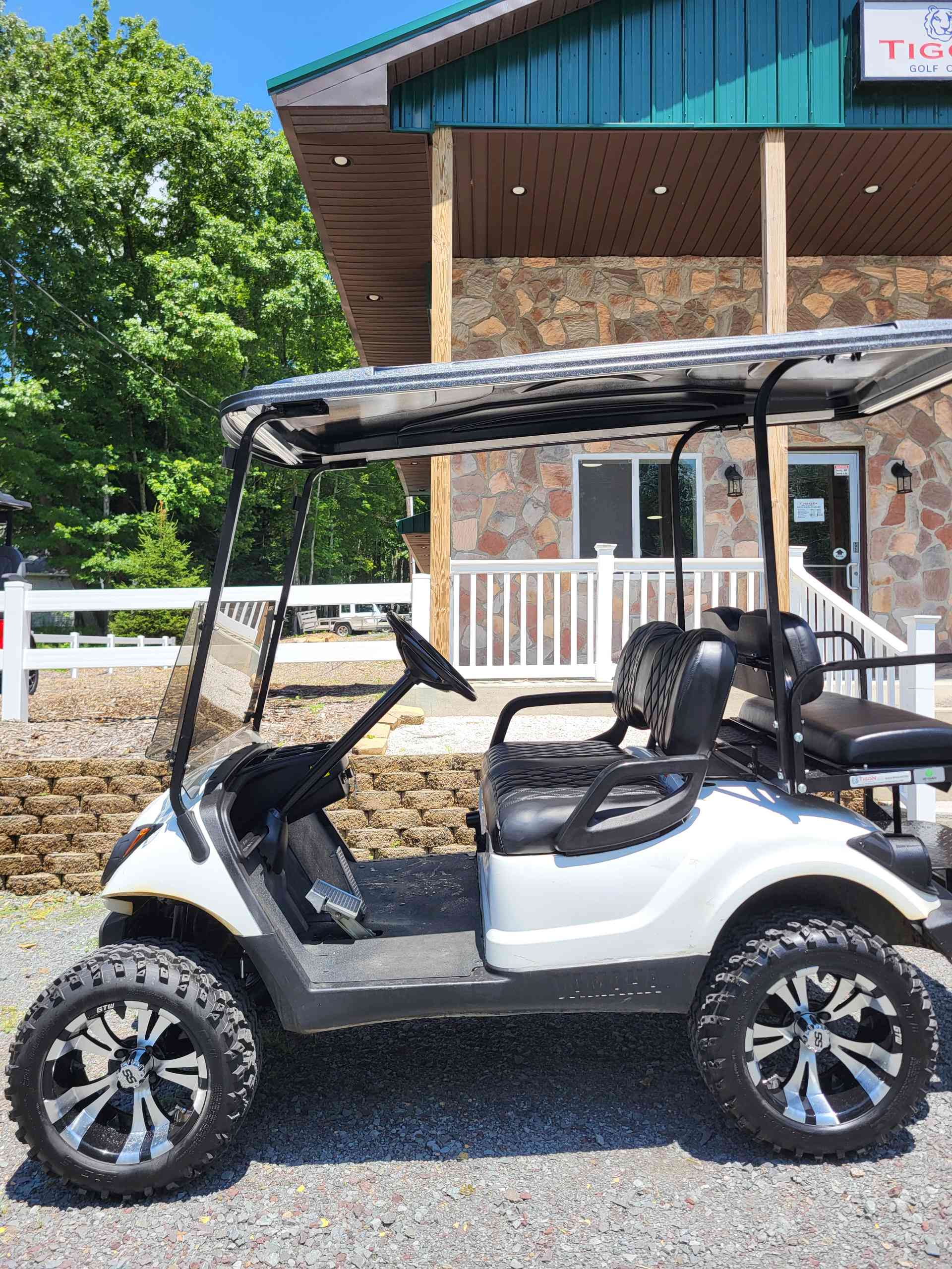 2013 Yamaha G29 White golf cart in White — photo 2 of 4, Long Pond, PA